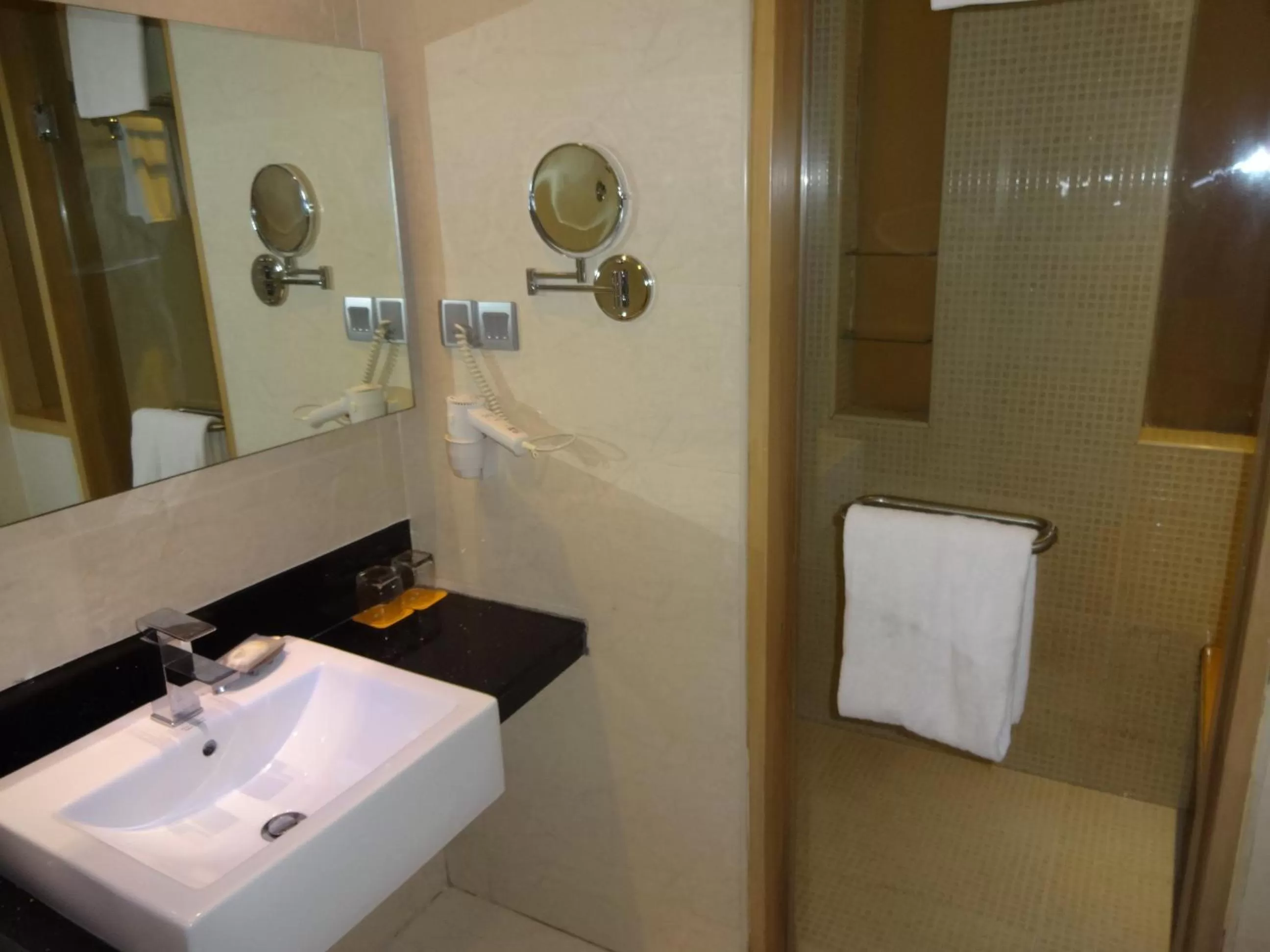 Bathroom in Marigold Hotel