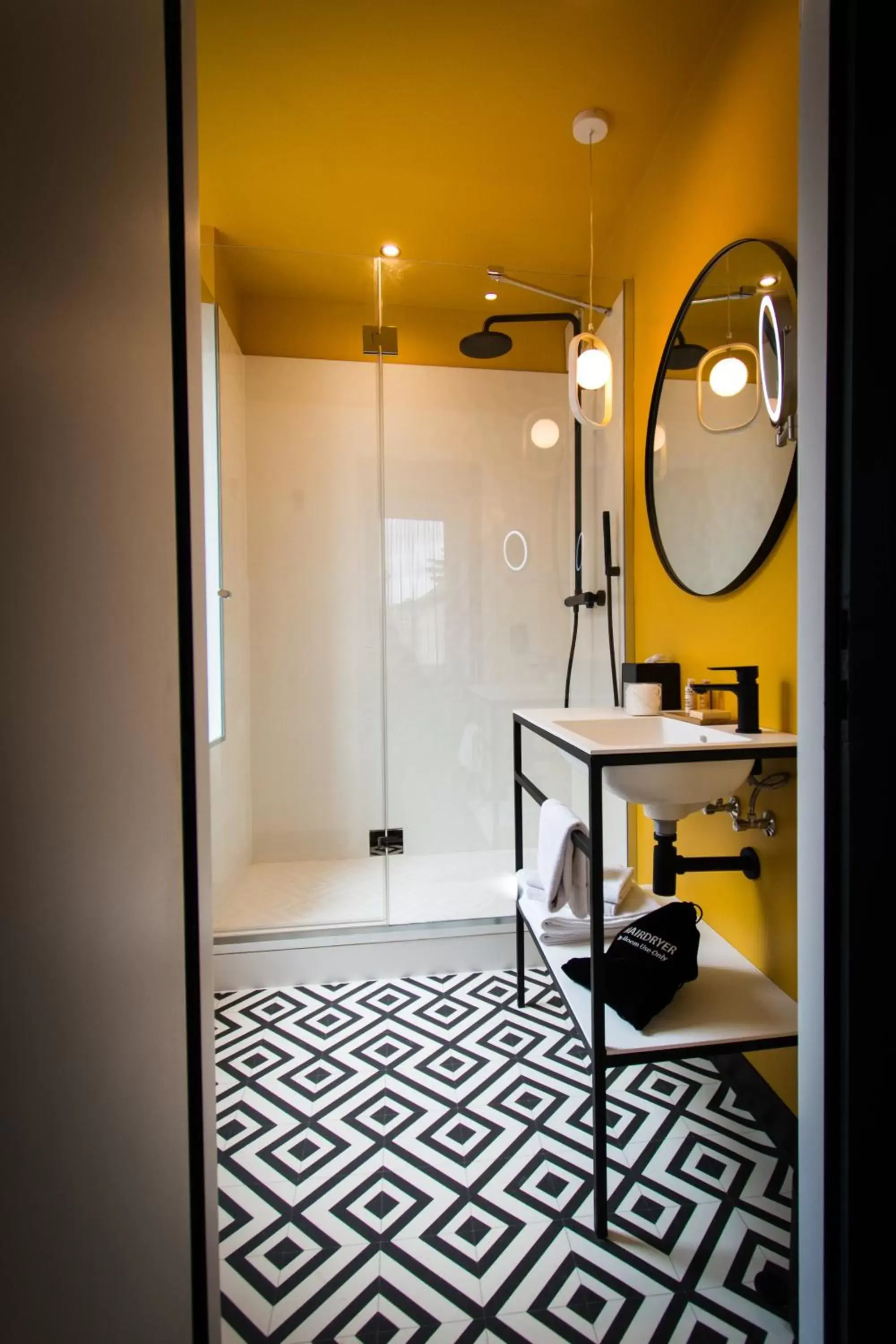 Twin Room in L' Hôtel & Spa Ribeauville-Colmar Nord Twin Room in L' Hôtel & Spa Ribeauville-Colmar Nord