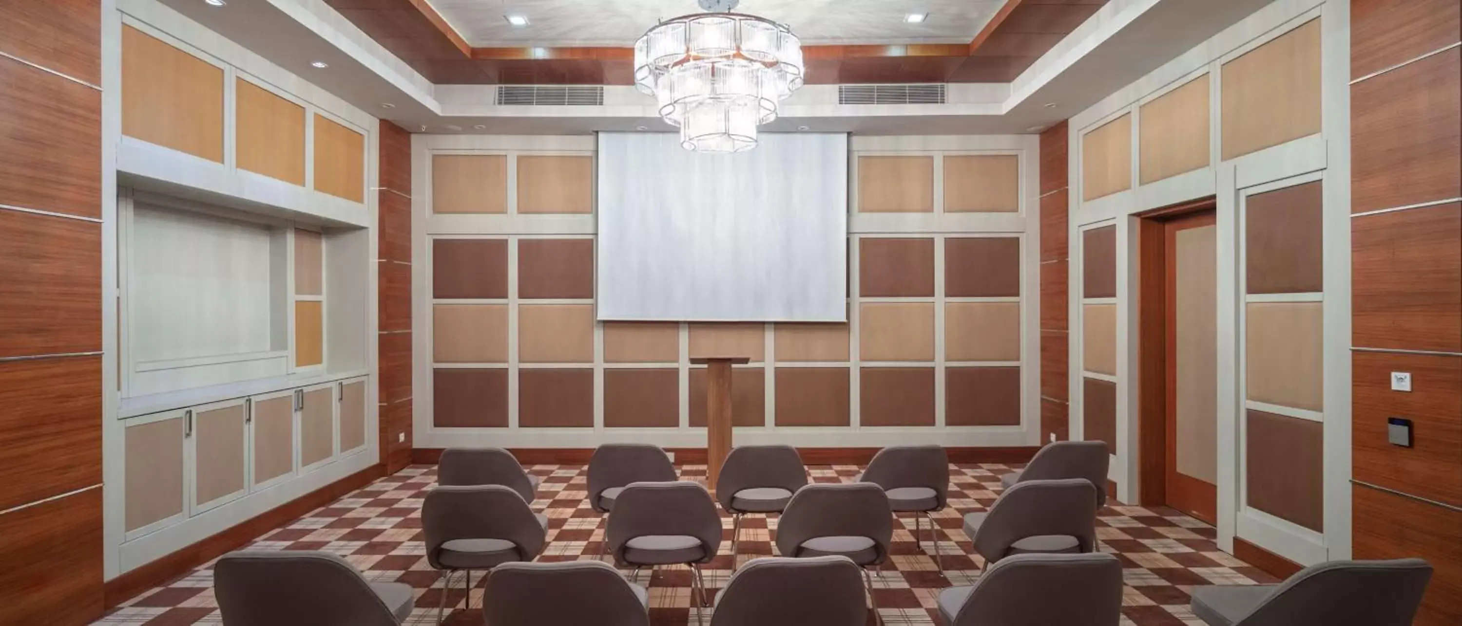Meeting/conference room in DoubleTree by Hilton Kusadasi