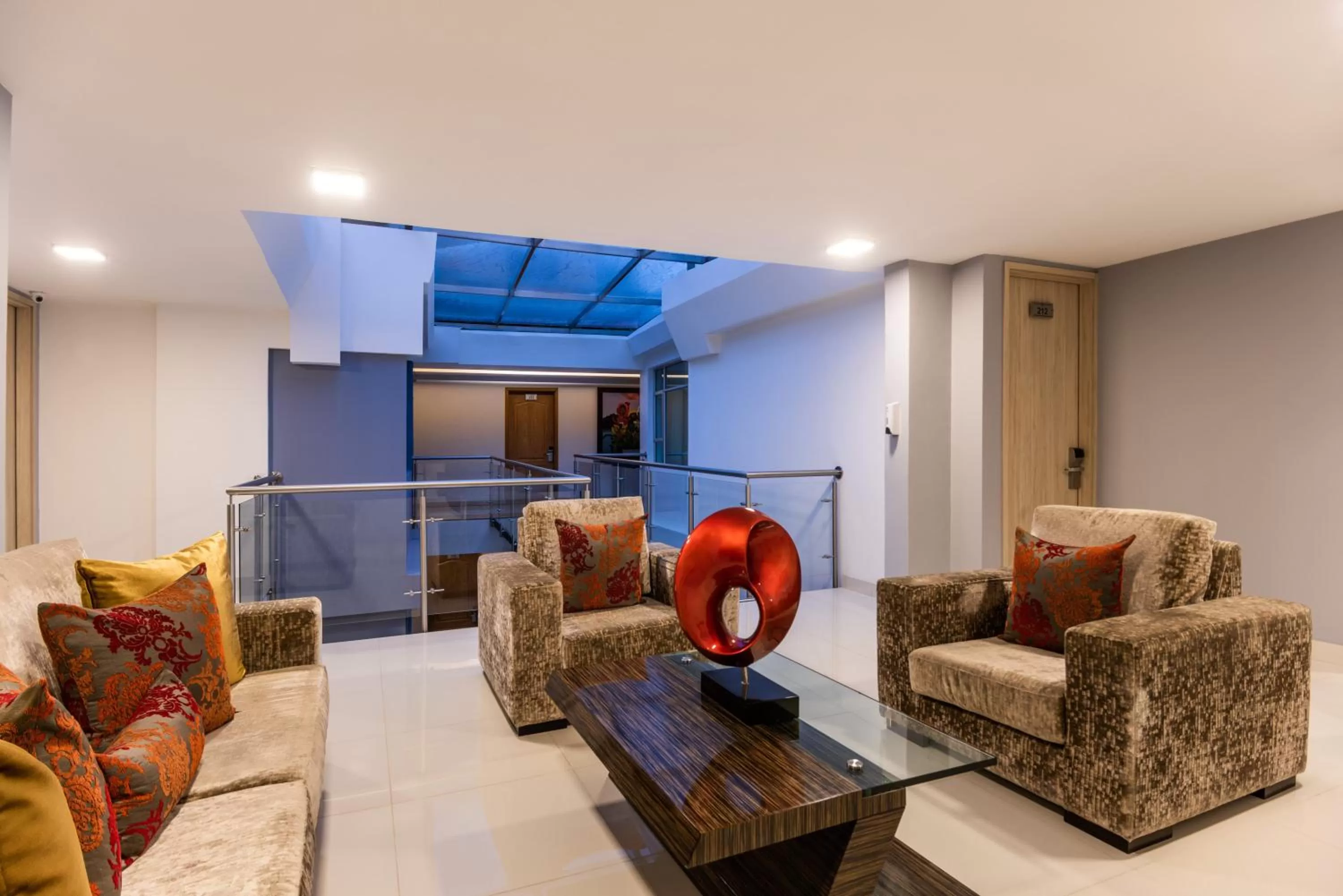Living room in Hotel Asturias Medellin