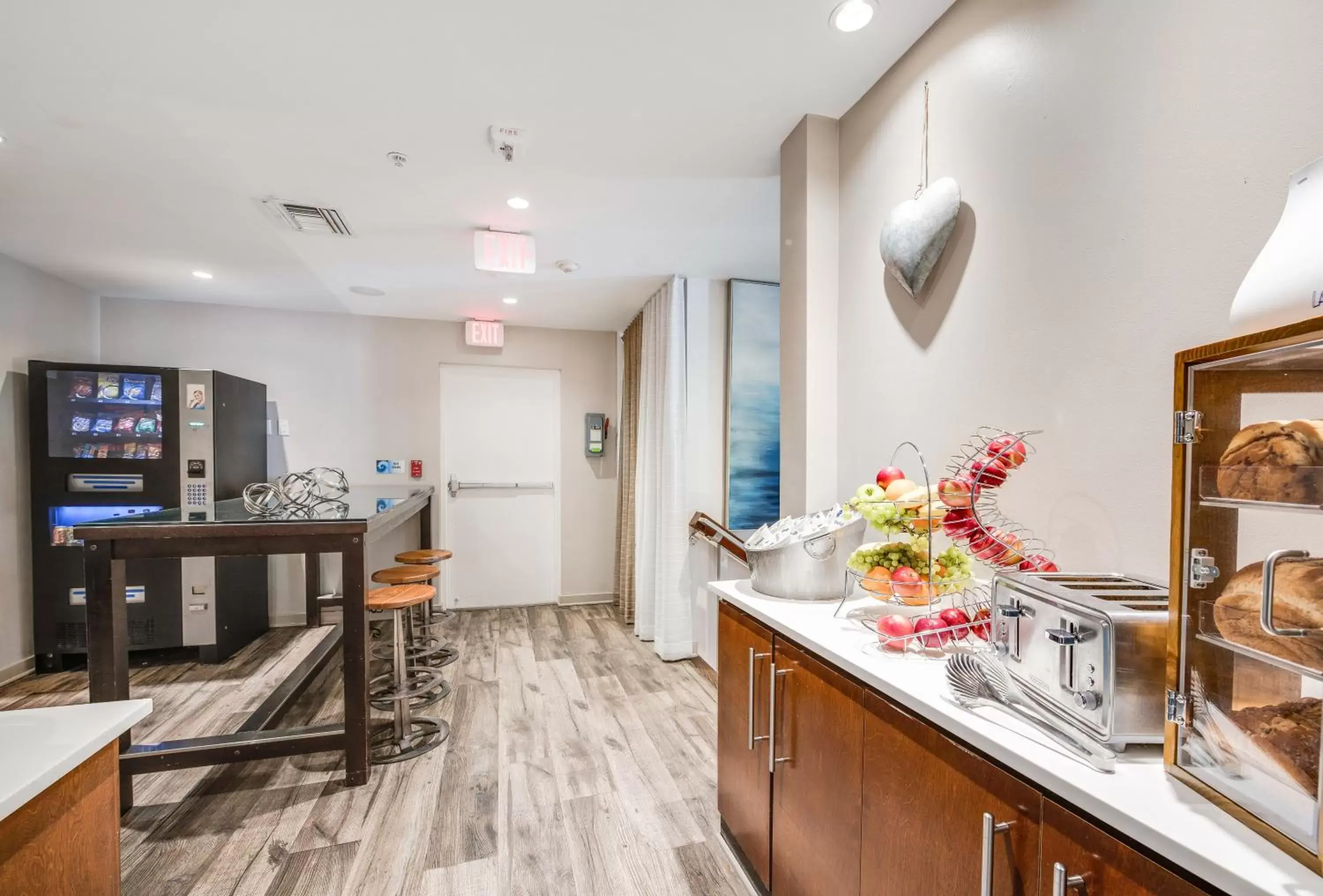 Breakfast in The Landon Bay Harbor-Miami Beach Breakfast in The Landon Bay Harbor-Miami Beach