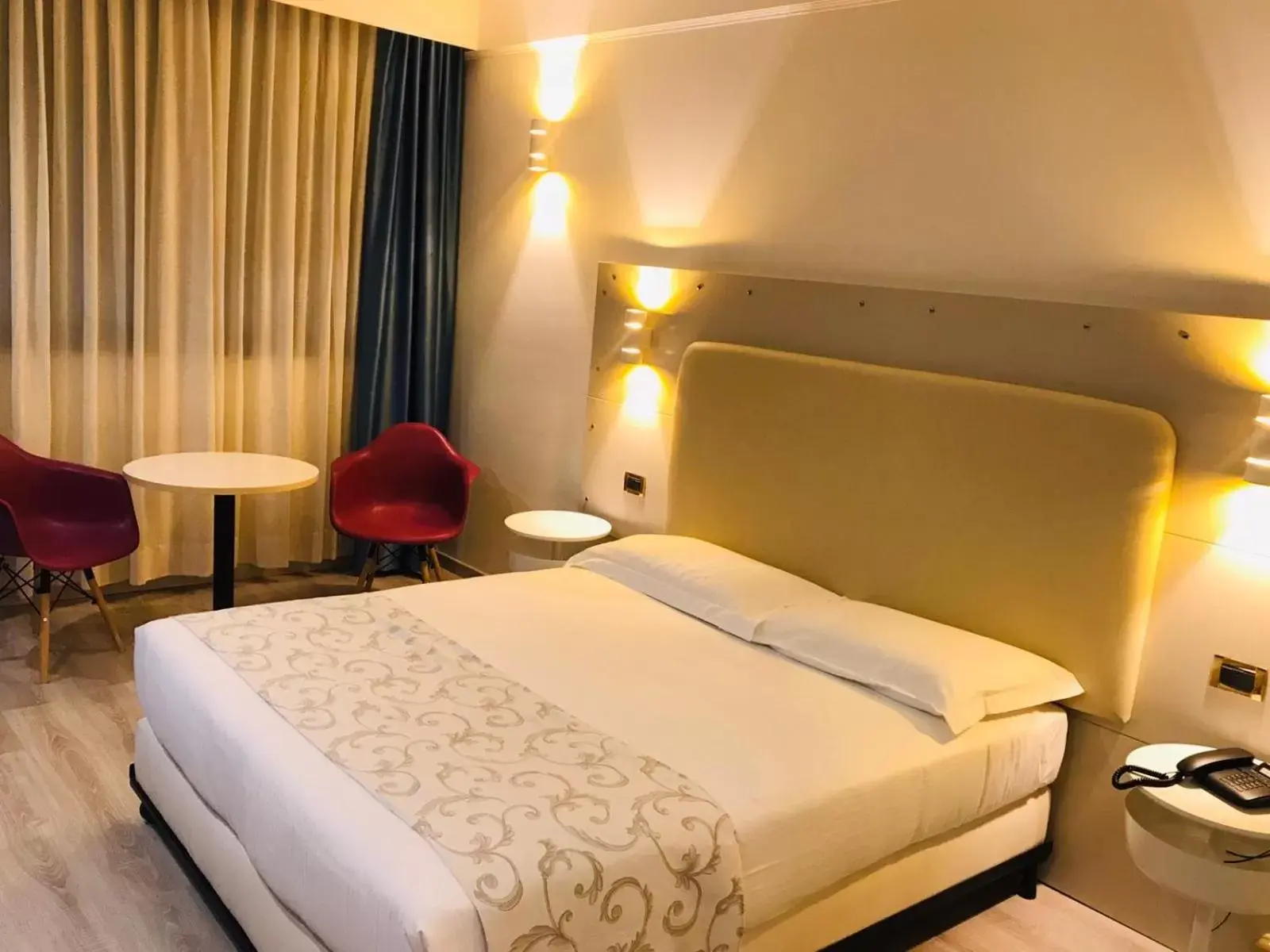 Bed in Hotel Motel Visconteo