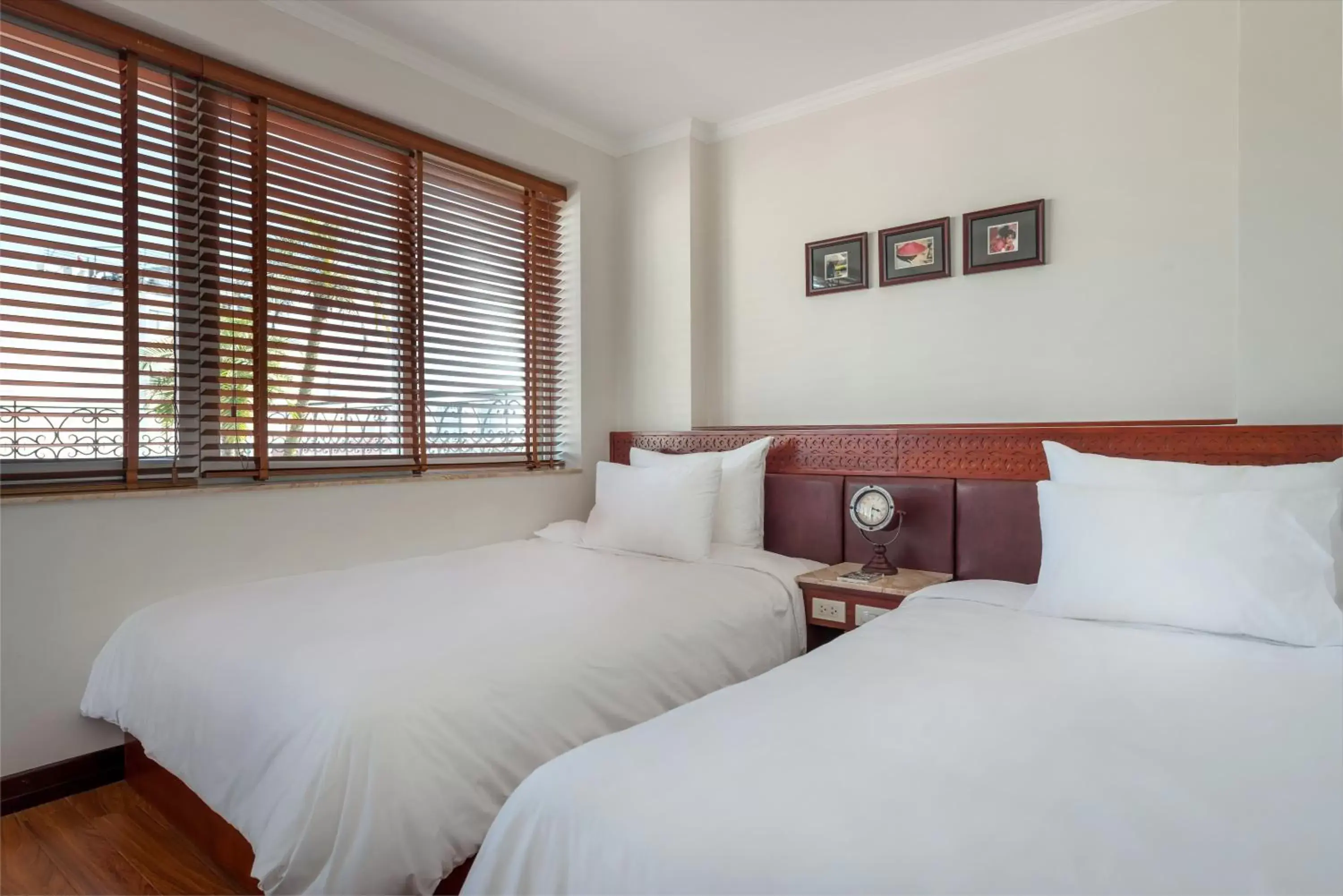 bunk bed, Room Photo in Hanoi E Central Luxury Hotel & Restaurant