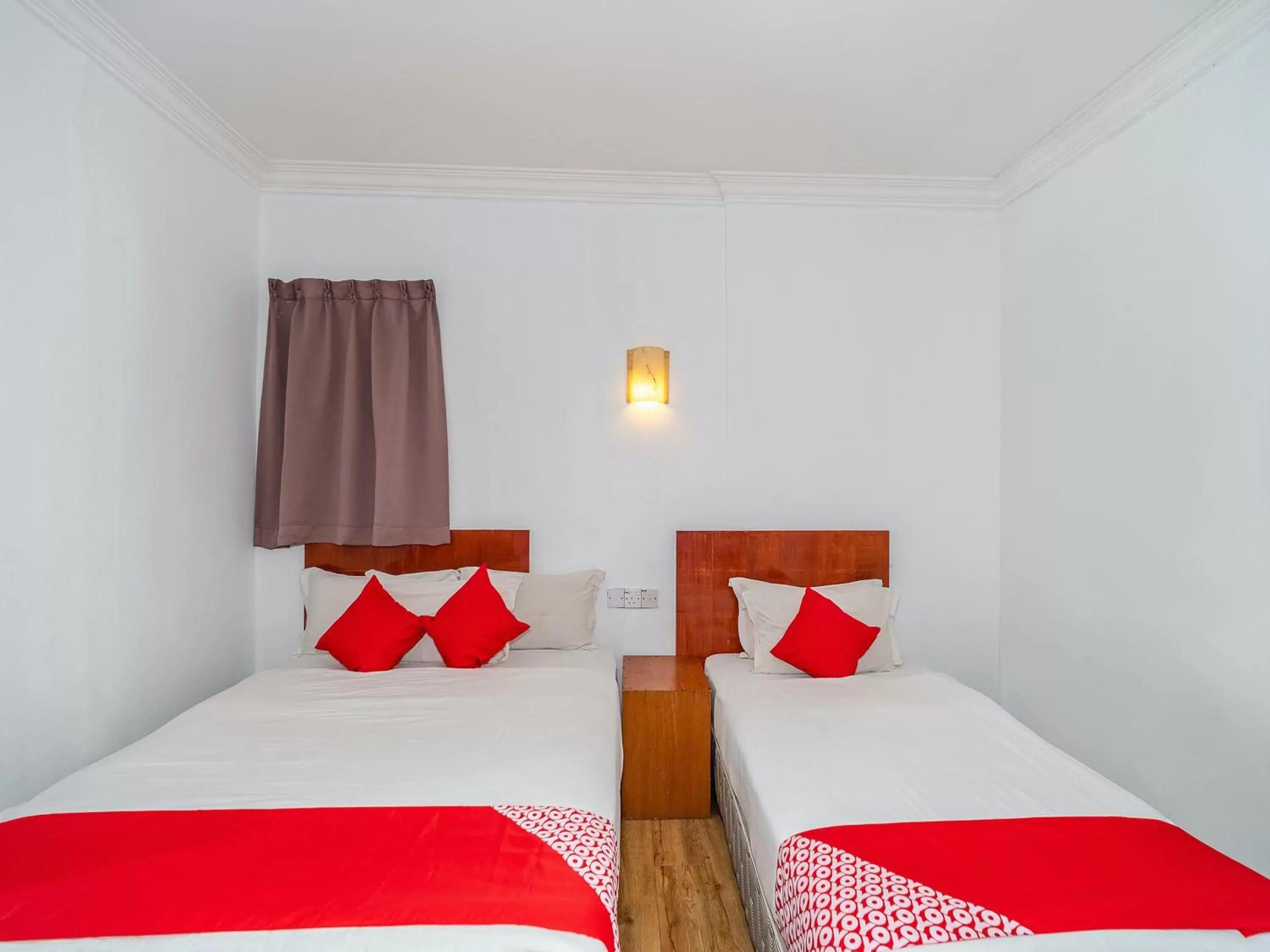 Bedroom, Bed in Super OYO 89847 Switz Paradise Hotel