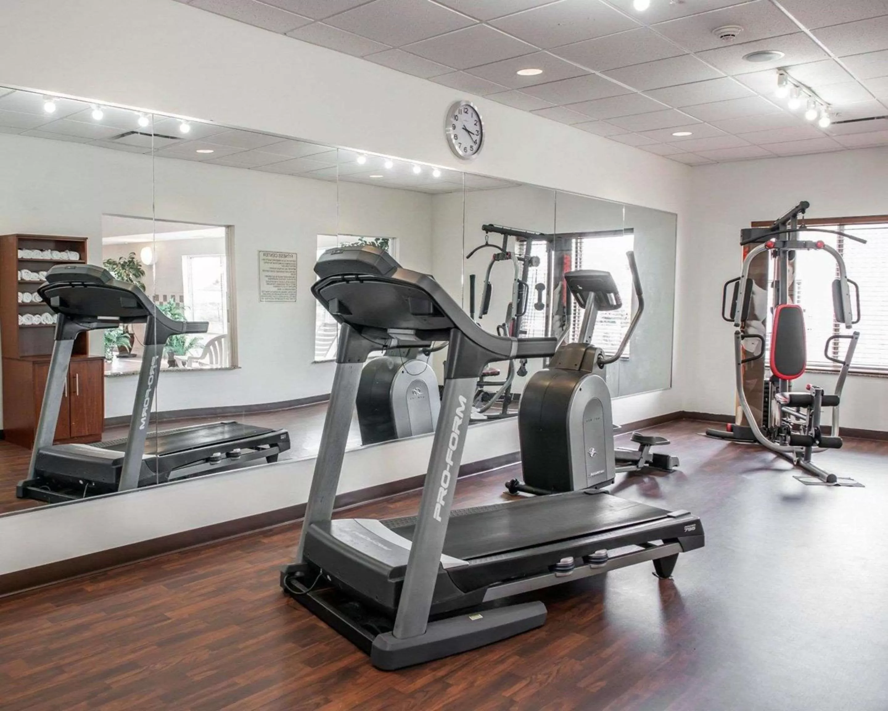 Fitness centre/facilities in Comfort Suites near Indianapolis Airport
