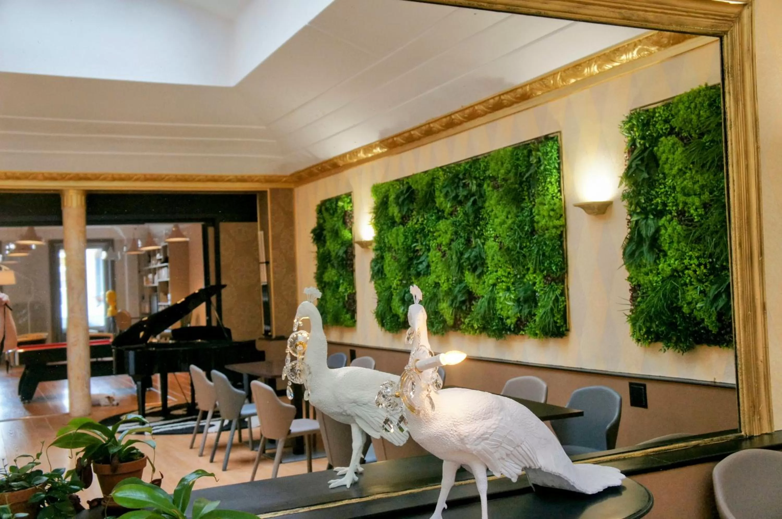 Garden in HOTEL ARVERNA VICHY - ClT'HOTEL