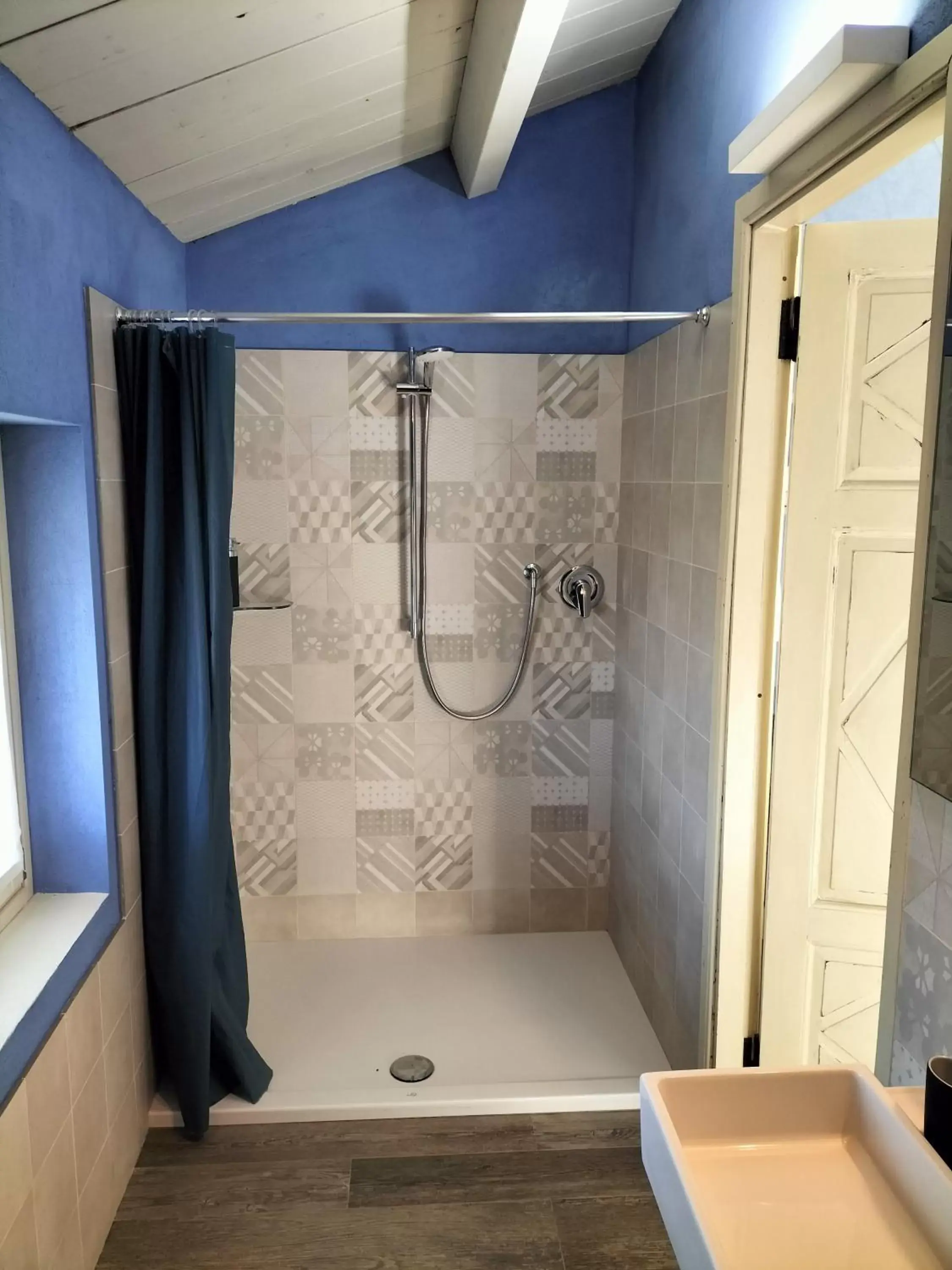 Shower, Bathroom in Florario B&B