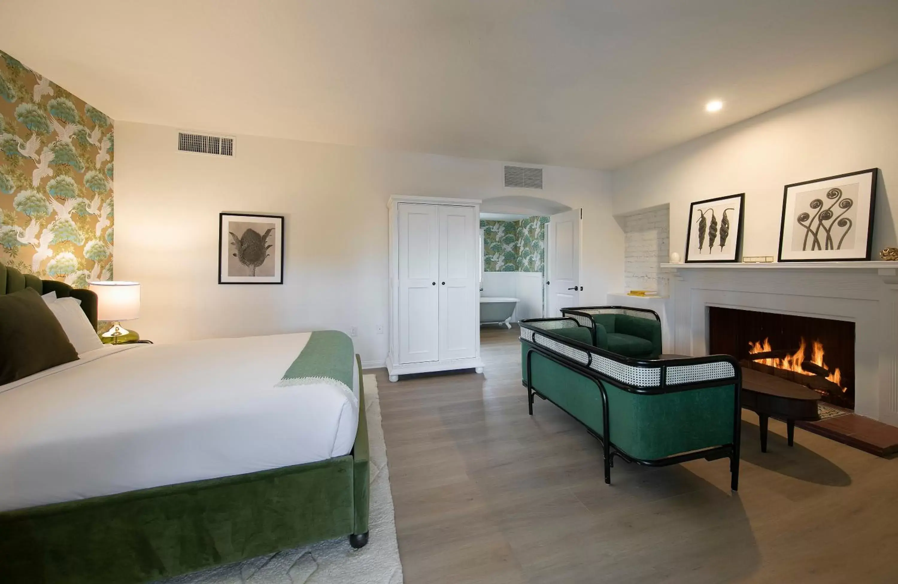 Bed in The Colony Palms Hotel and Bungalows - Adults Only Bed in The Colony Palms Hotel and Bungalows - Adults Only