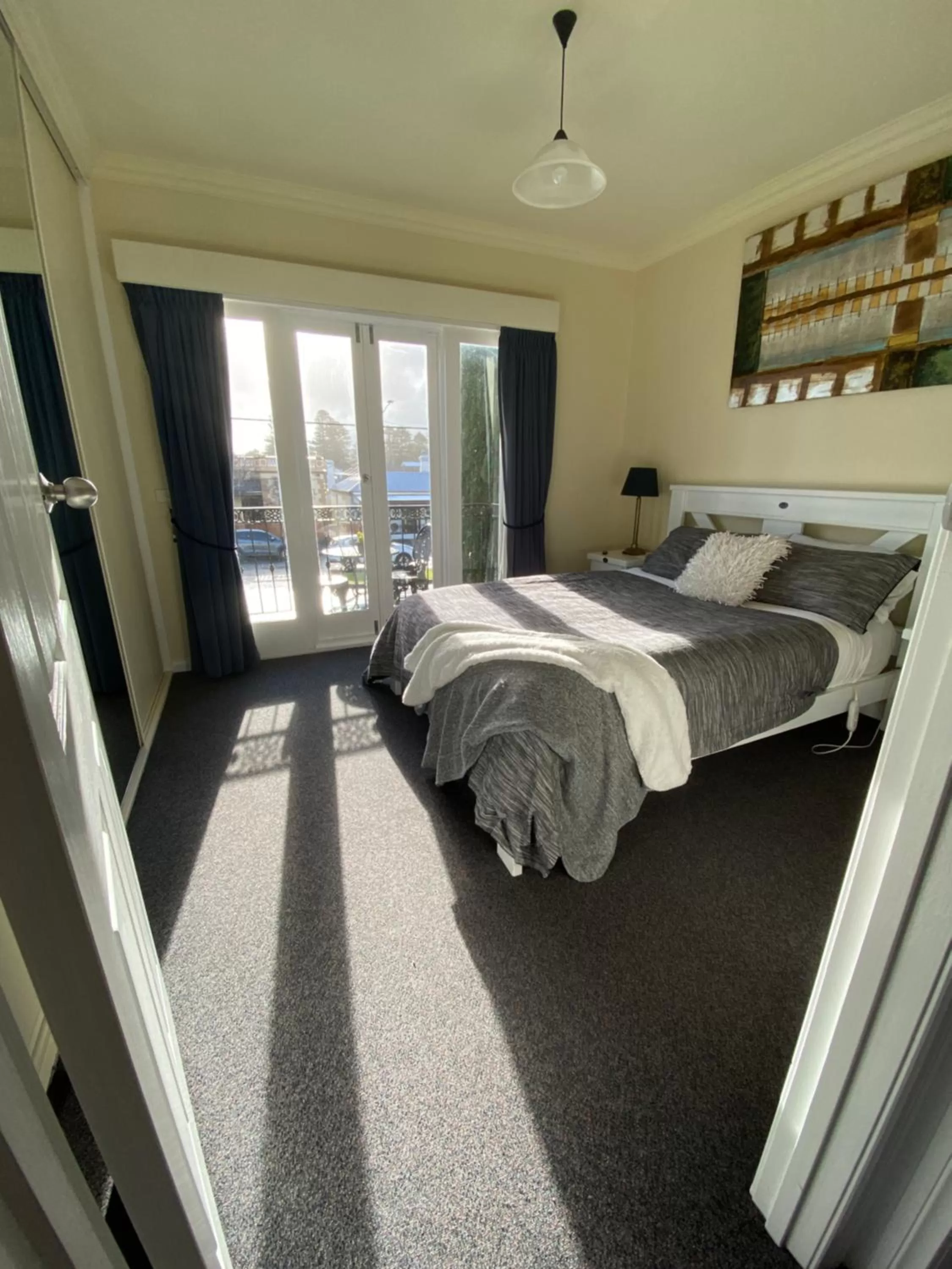 Bedroom, Bed in Banyan Place