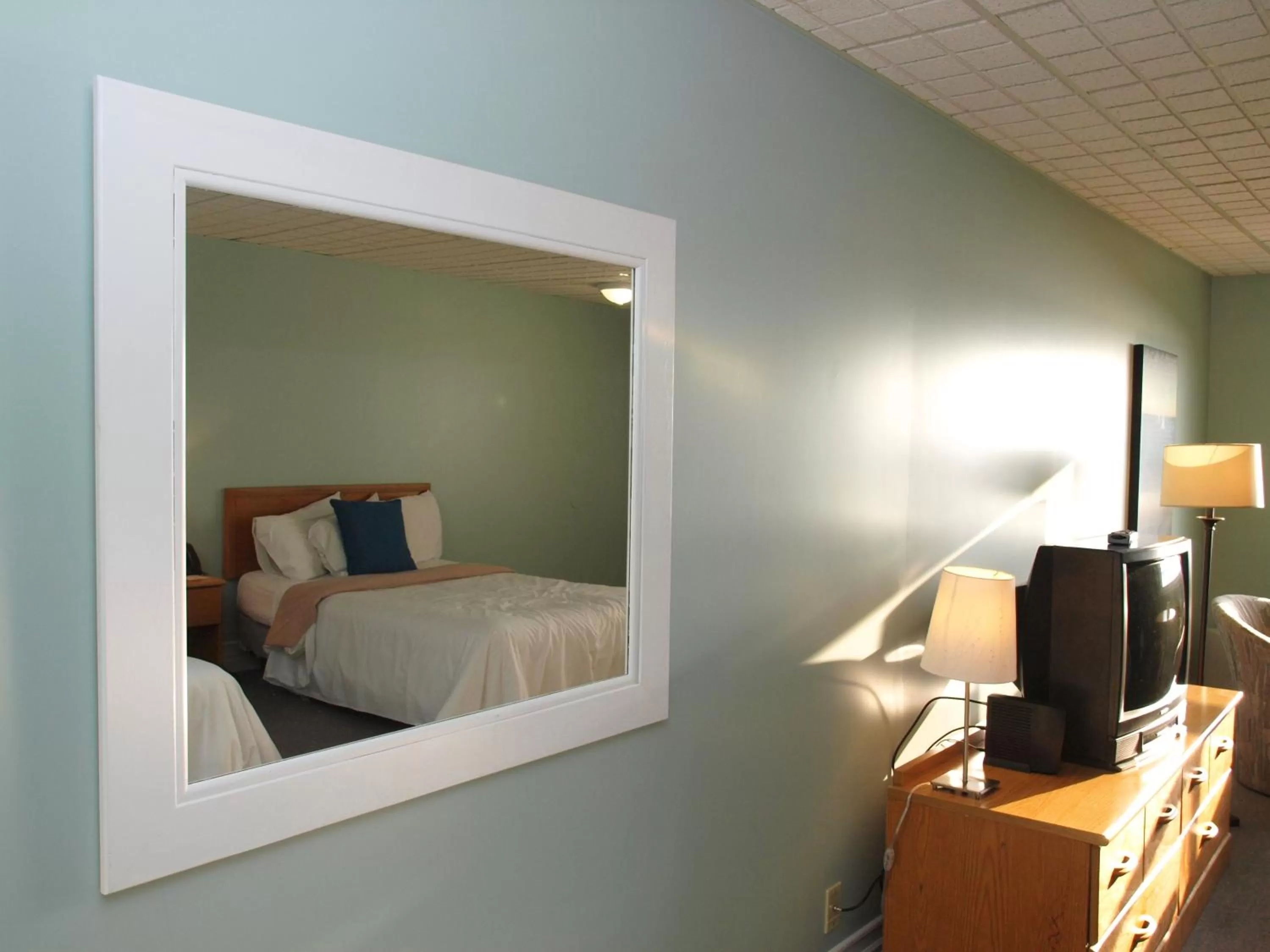 Bed in Sands on Golden Lake