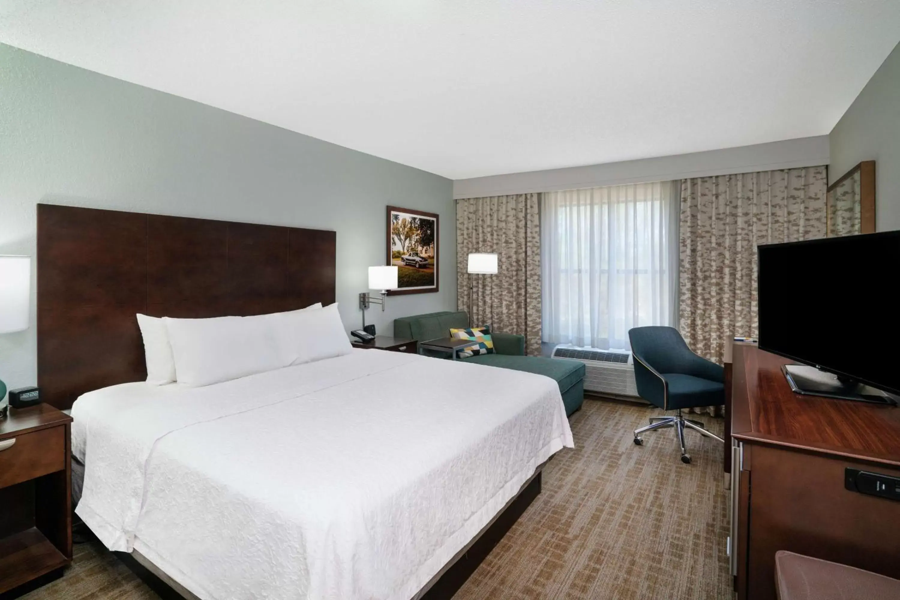 Bedroom, Bed in Hampton Inn & Suites Nashville Franklin