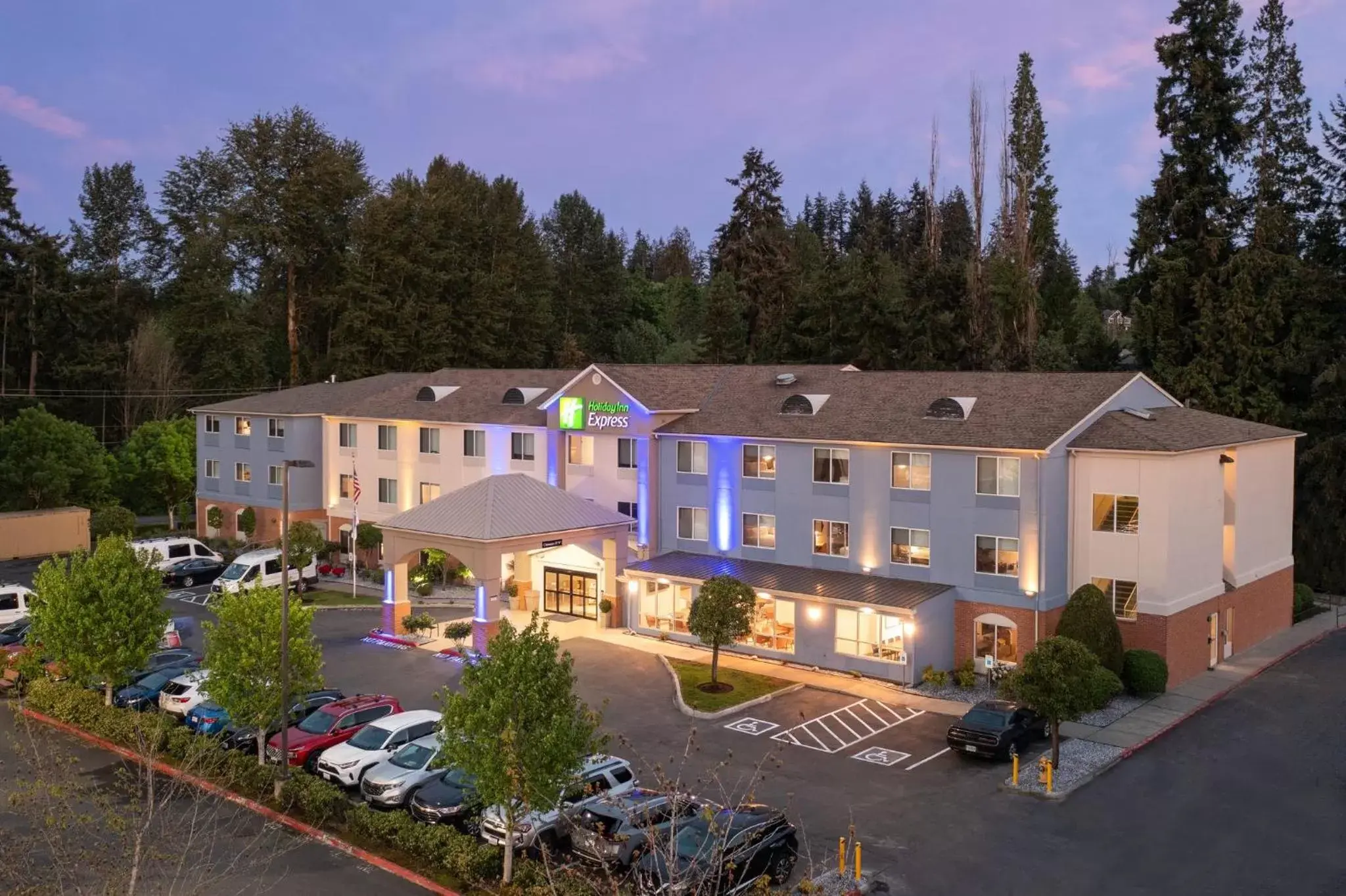 Property Building in Holiday Inn Express Bothell, an IHG Hotel