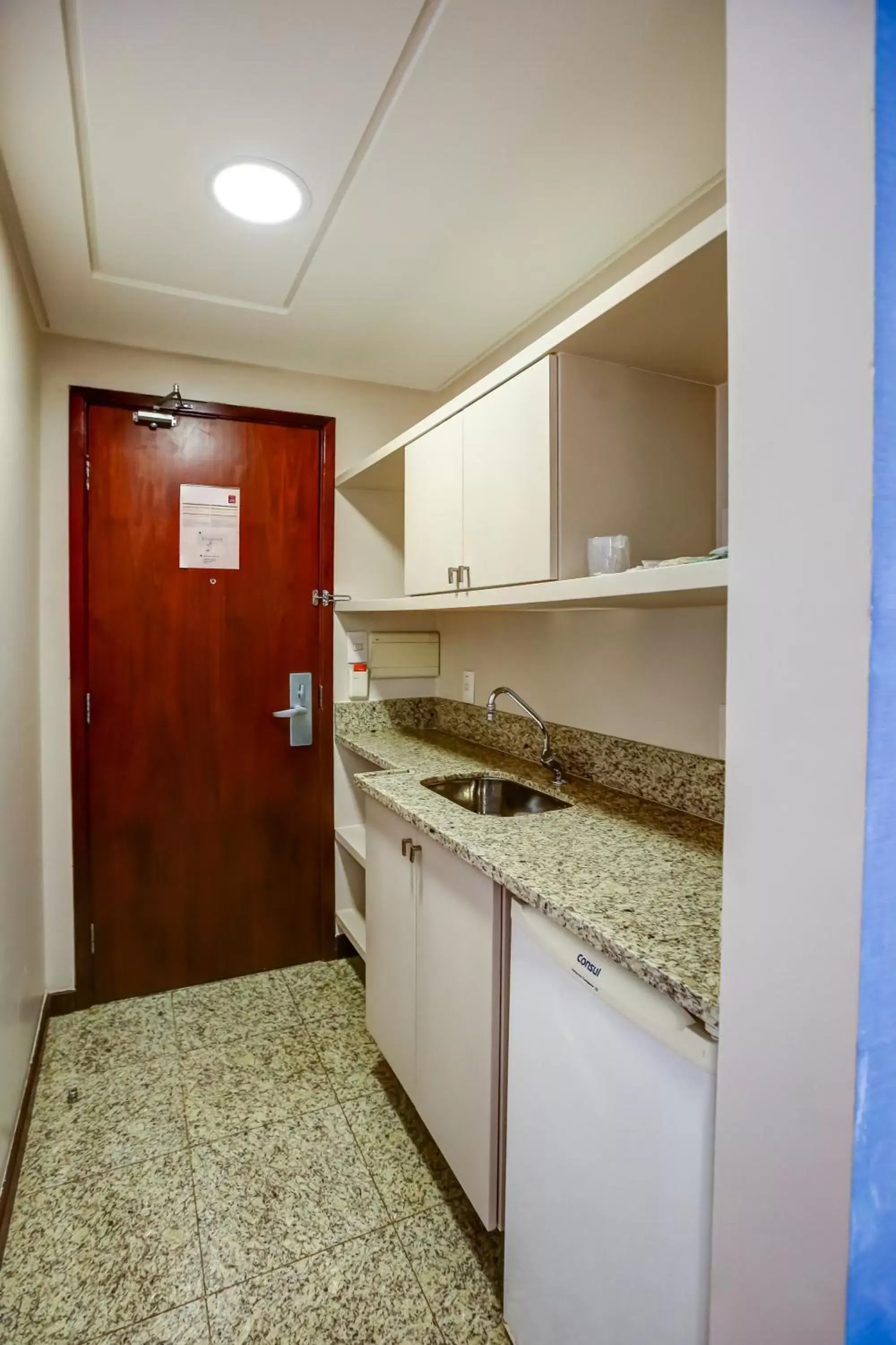 Area and facilities, Kitchen/Kitchenette in Comfort Suites Brasília