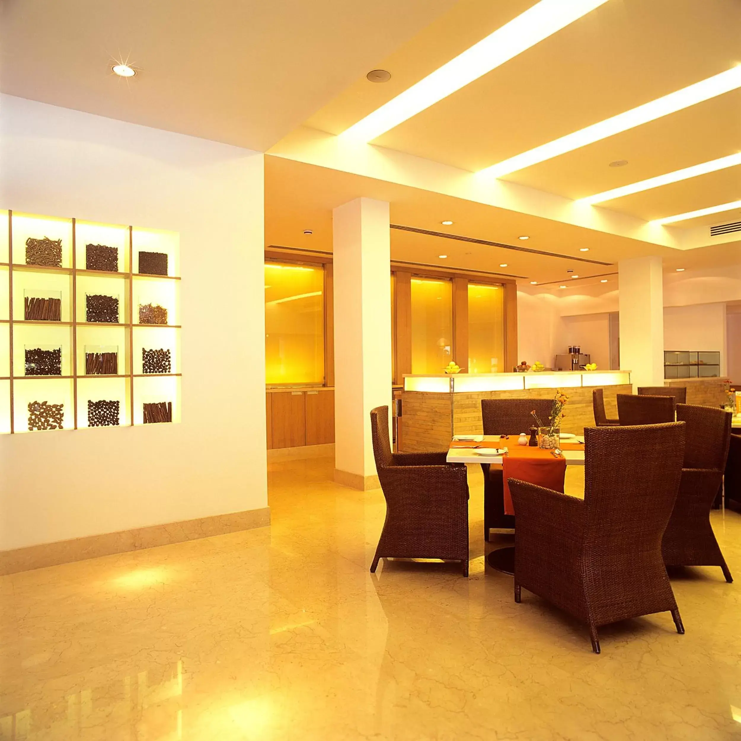 Restaurant/places to eat in Trident Chennai