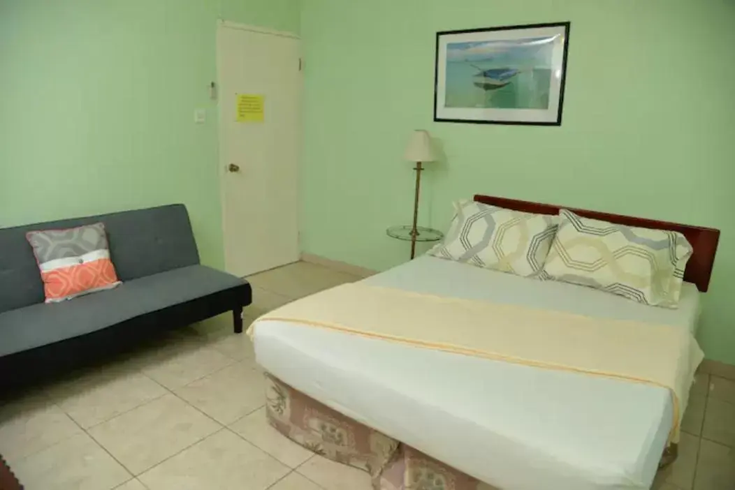 Queen Room in Castlevue B&B Queen Room in Castlevue B&B