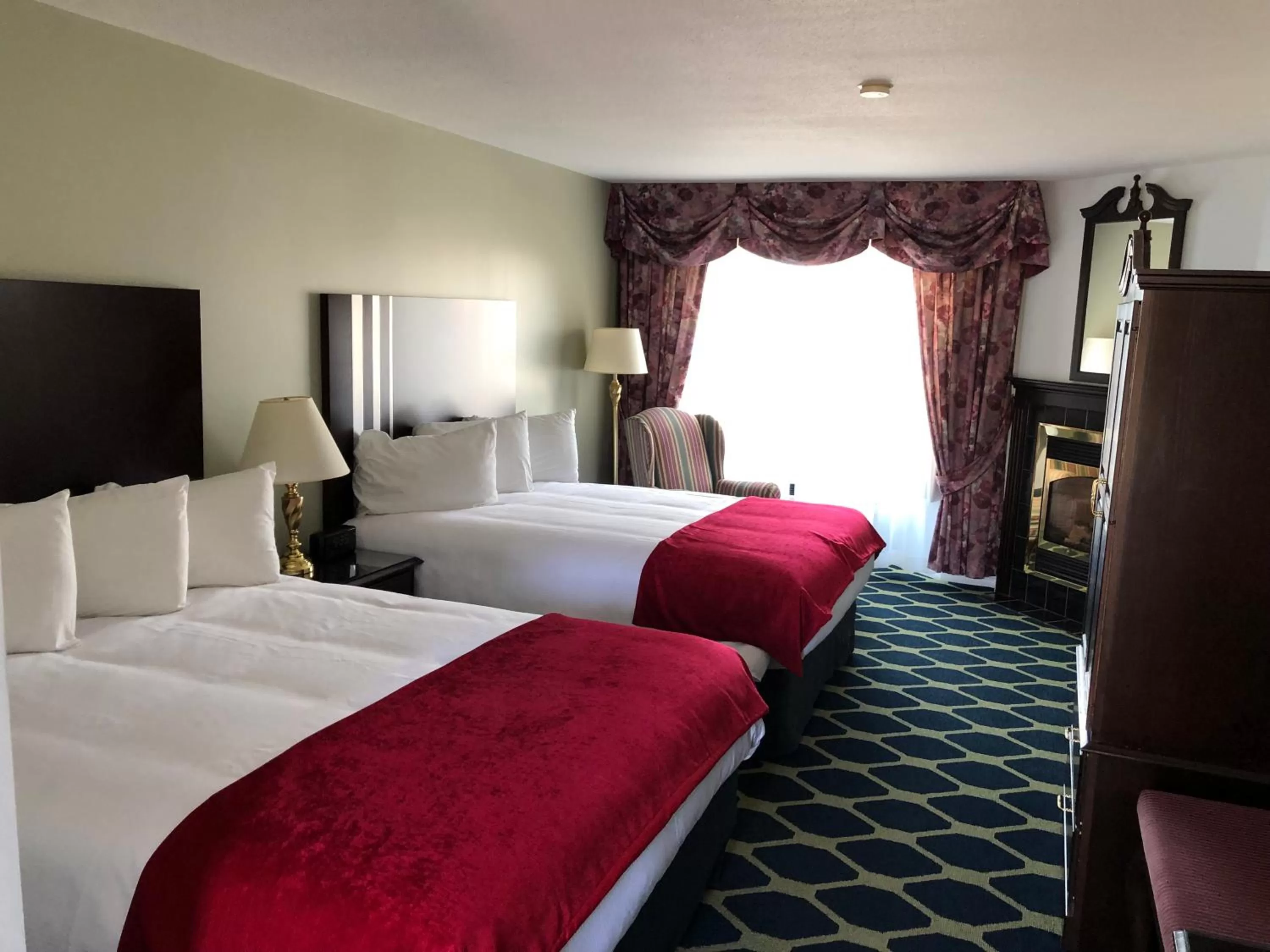 Bedroom, Bed in Auberge Gisele's Inn