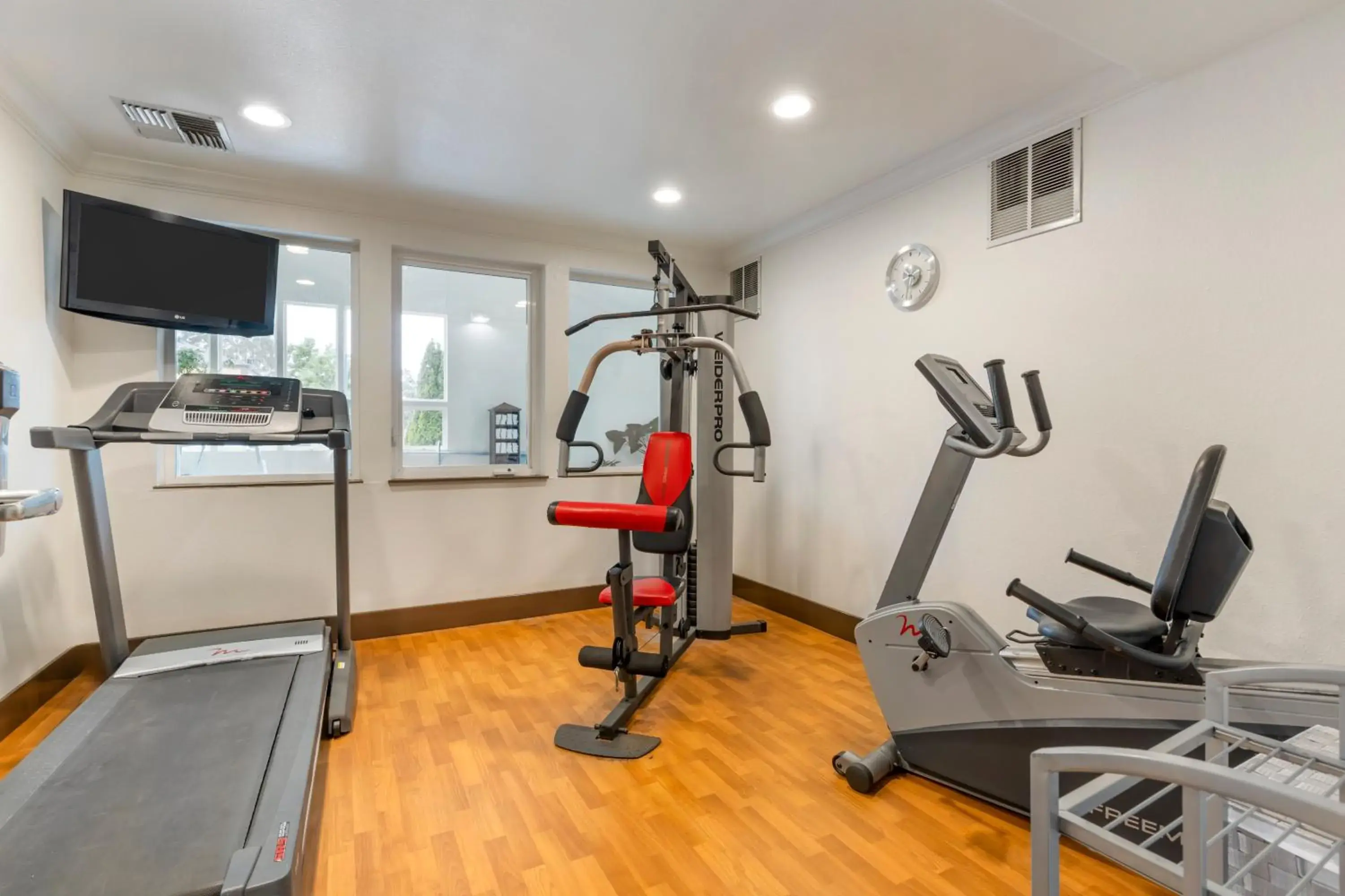Fitness centre/facilities in Comfort Inn Arcata Fitness centre/facilities in Comfort Inn Arcata