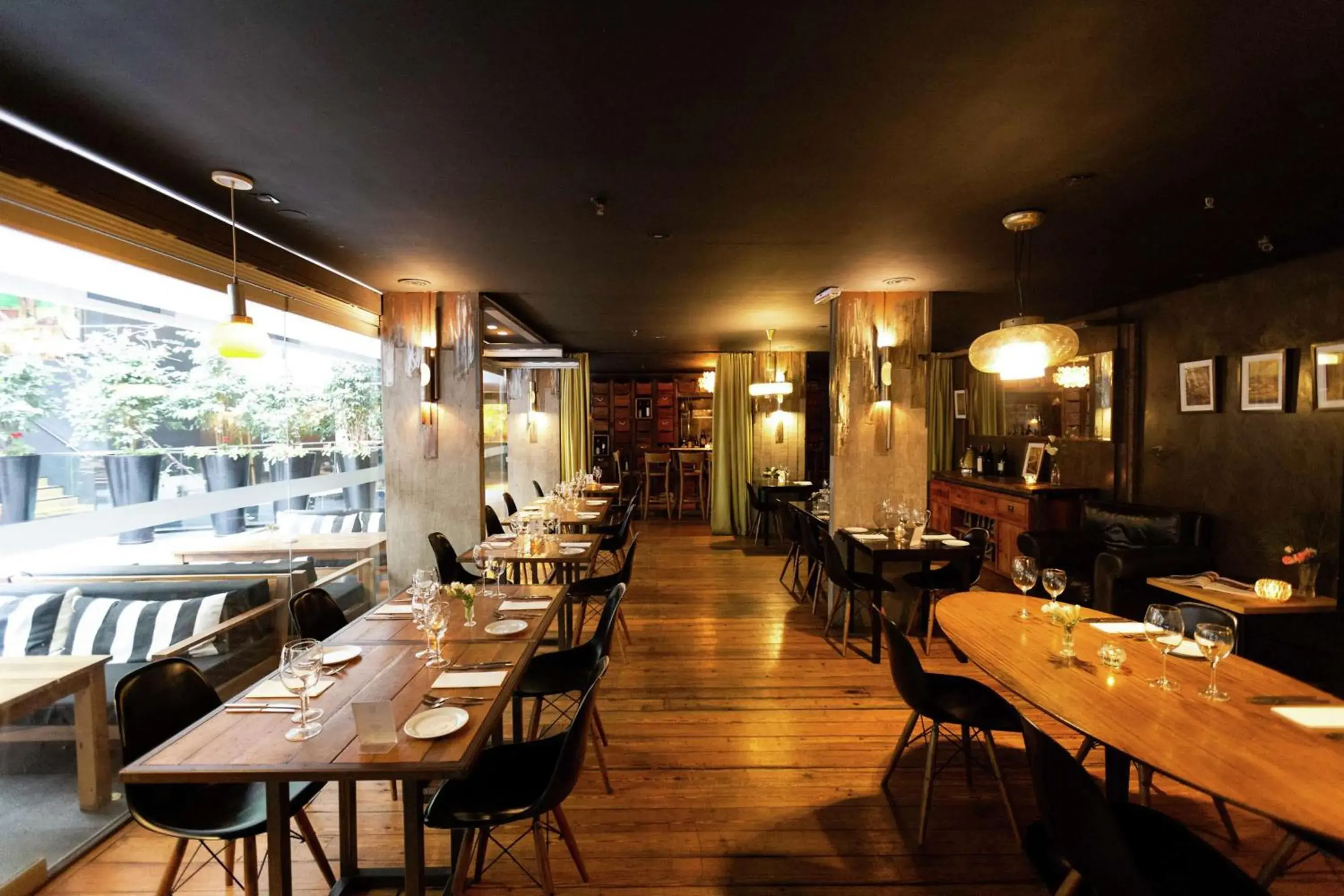 Lounge or bar, Restaurant/Places to Eat in Anselmo Buenos Aires, Curio Collection By Hilton