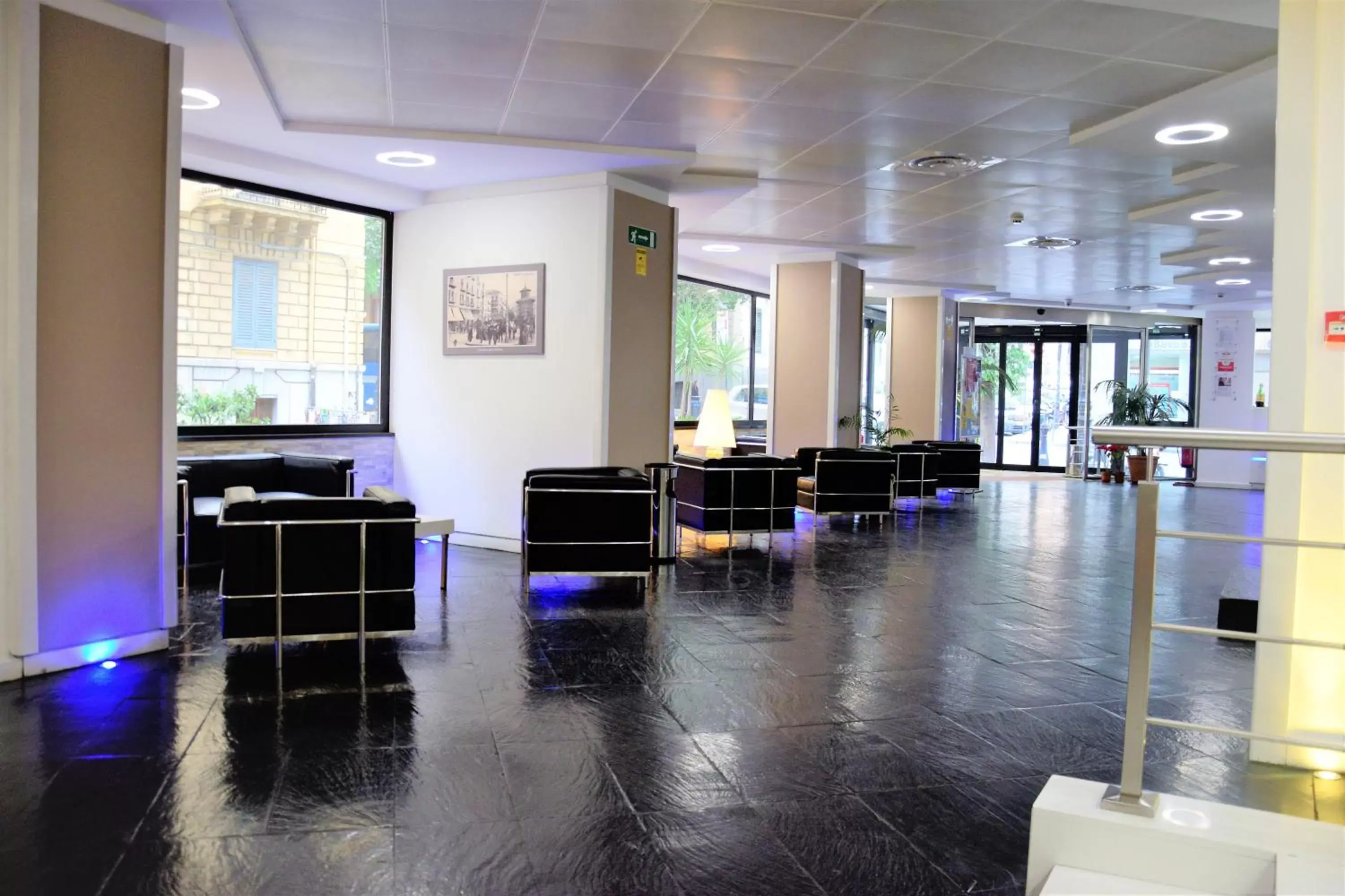 Lobby or reception, Lobby/Reception in Ibis Styles Palermo Cristal