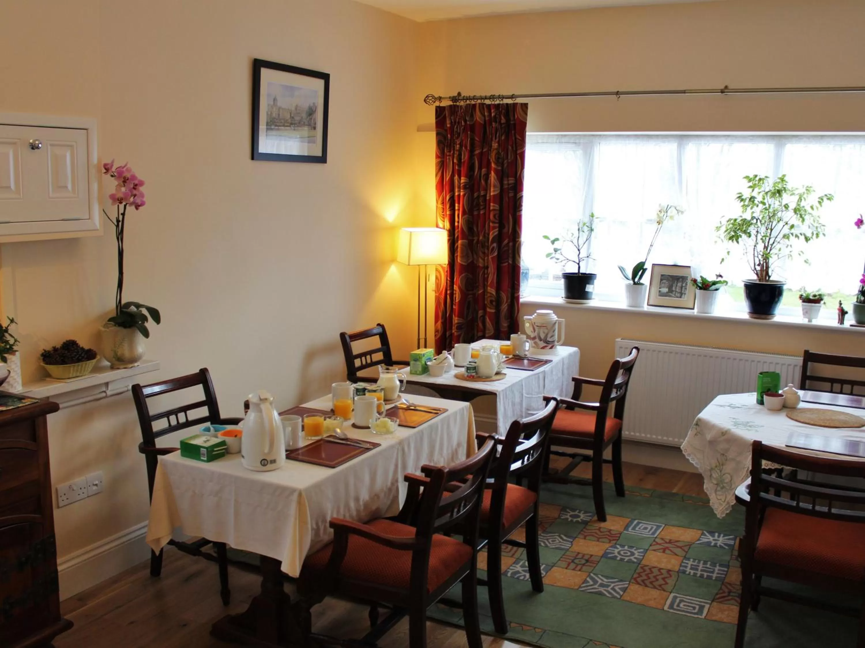 Dining area in Oxfordbnb