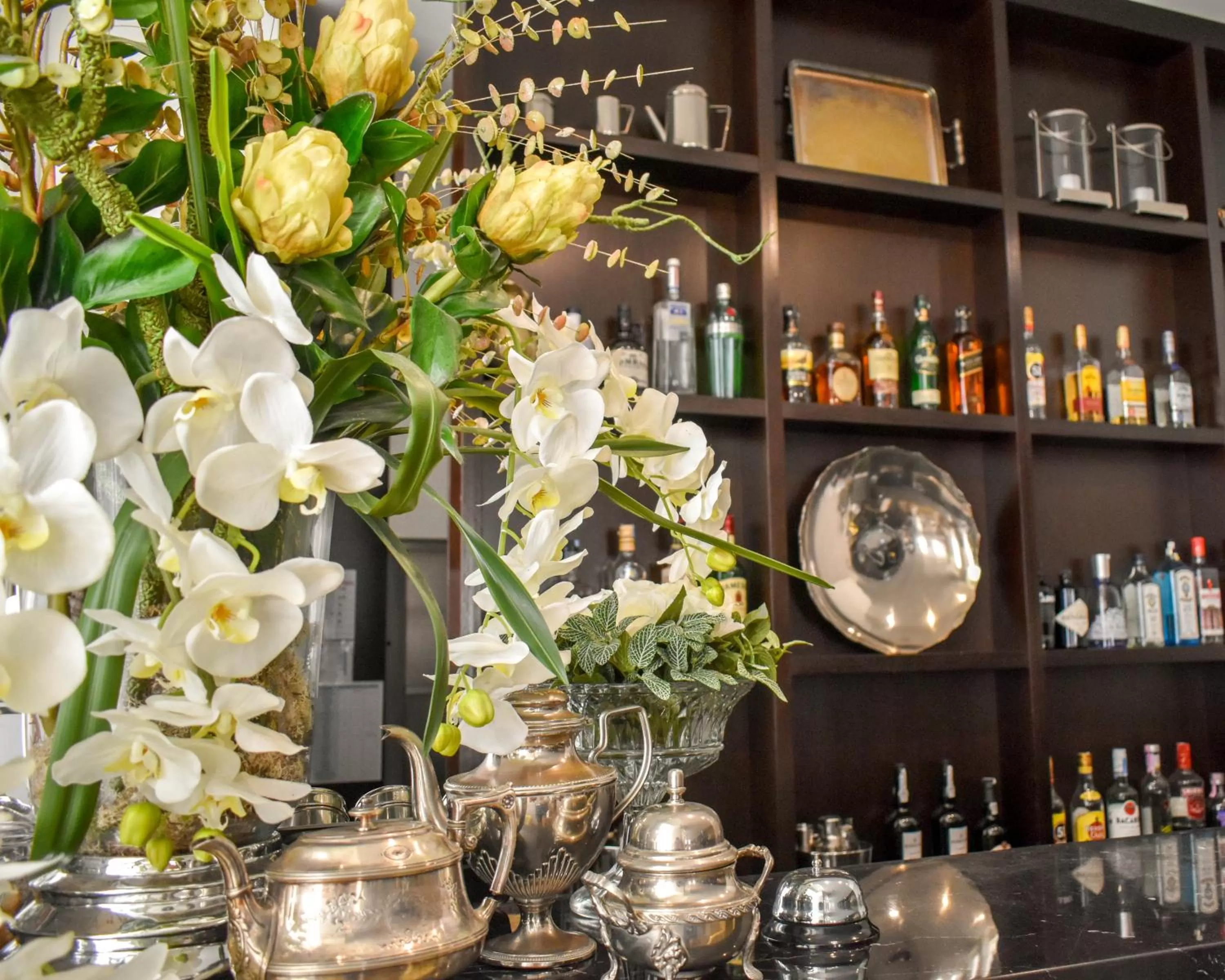 Communal lounge/ TV room in Universal Boutique Hotel