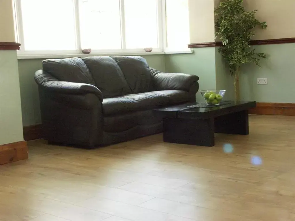 Living room, Seating Area in Budget Hayat express hotel