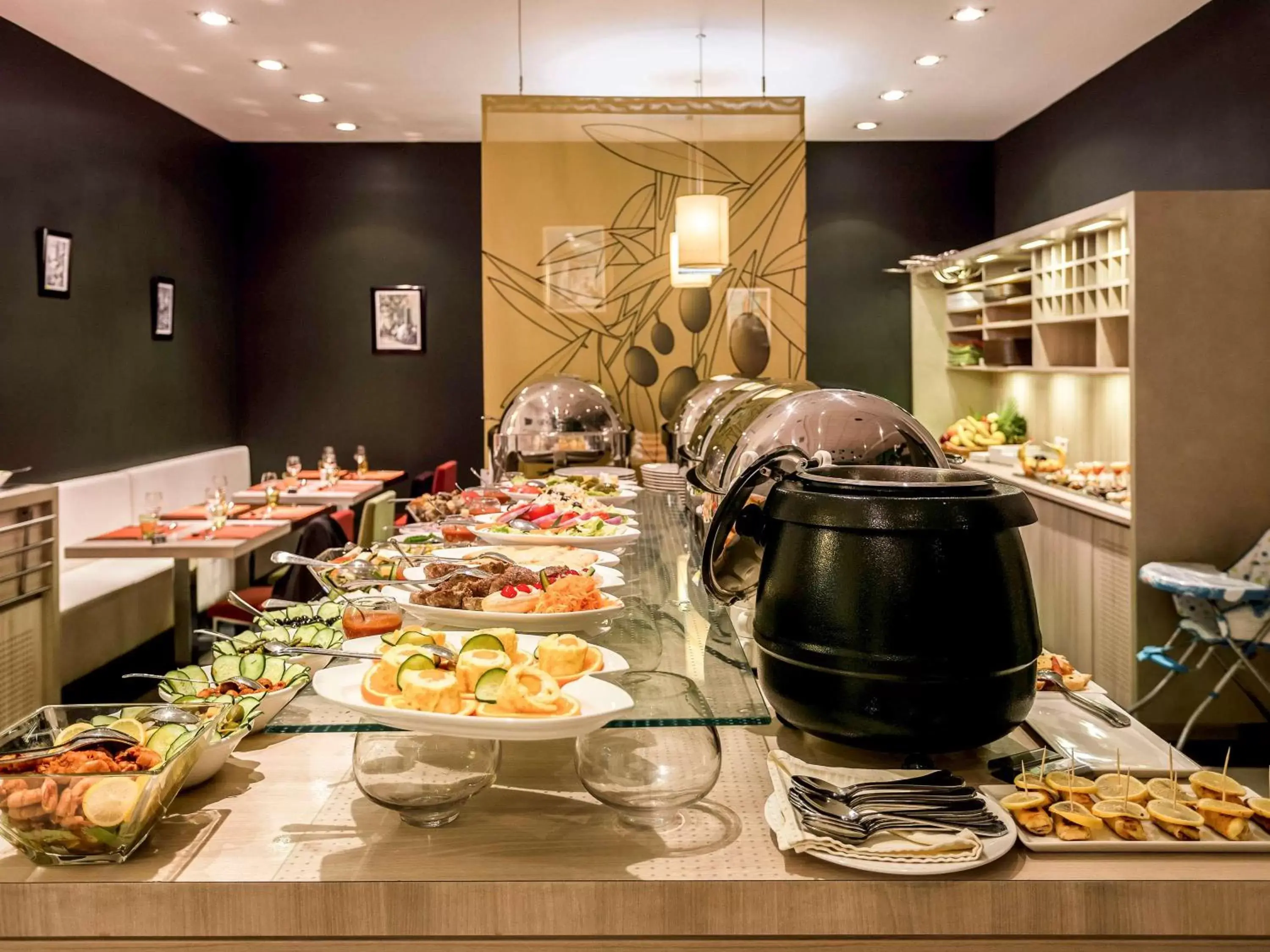 Restaurant/places to eat in ibis Tlemcen Restaurant/places to eat in ibis Tlemcen