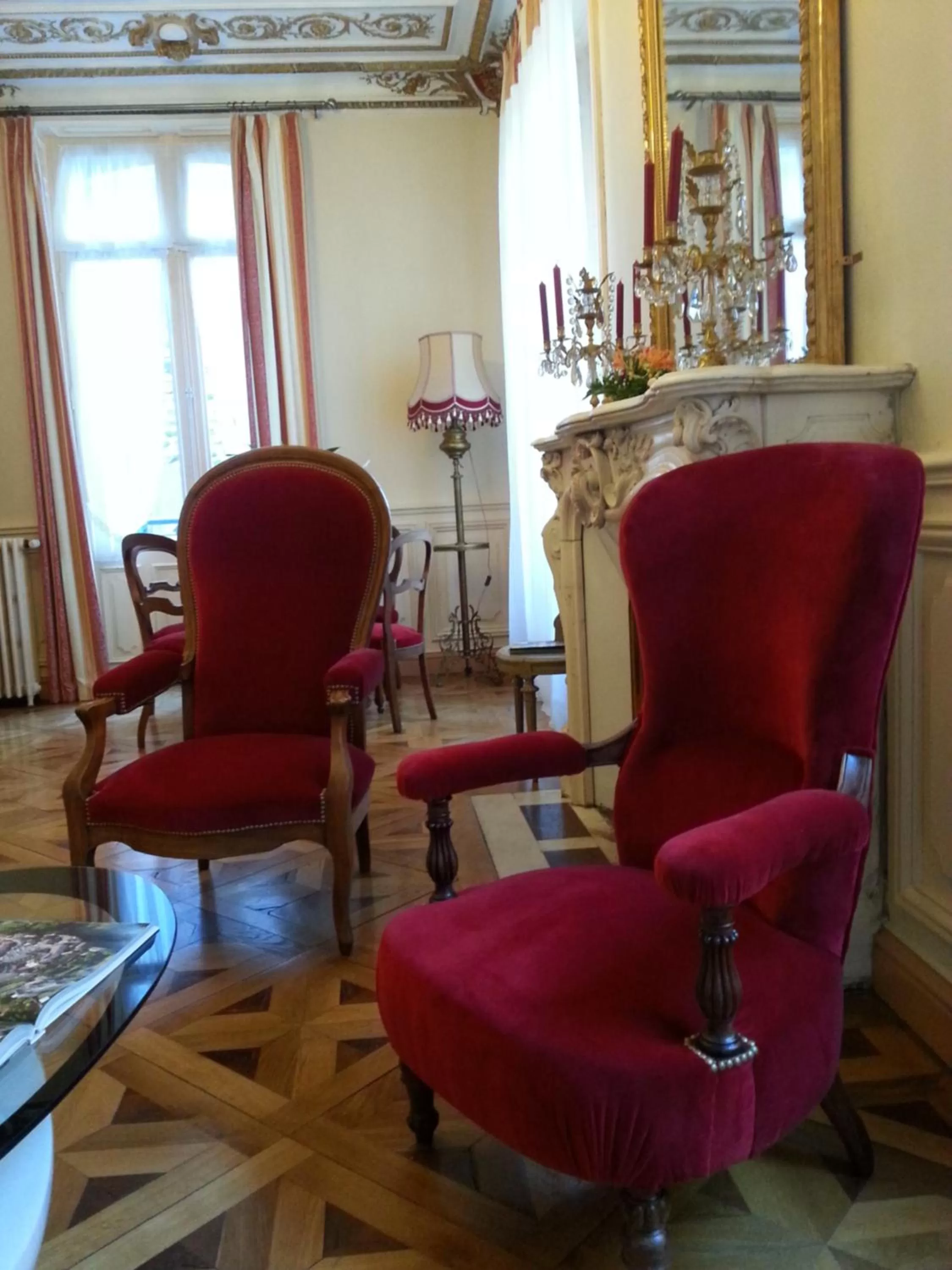 Lounge or bar in La Maison d'Adelaïde Chambres d'hôtes