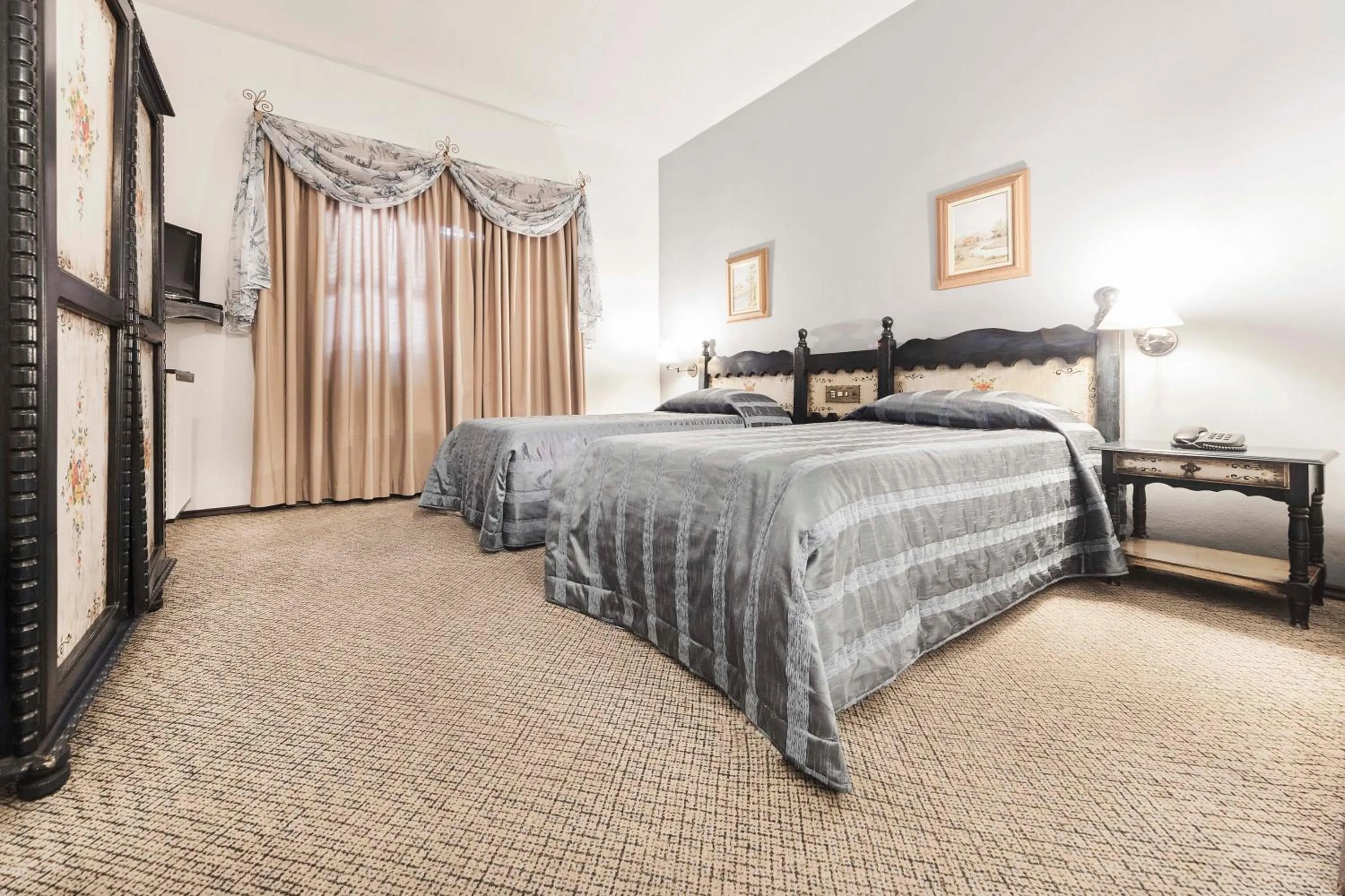 Bedroom, Bed in Hotel Tannenhof