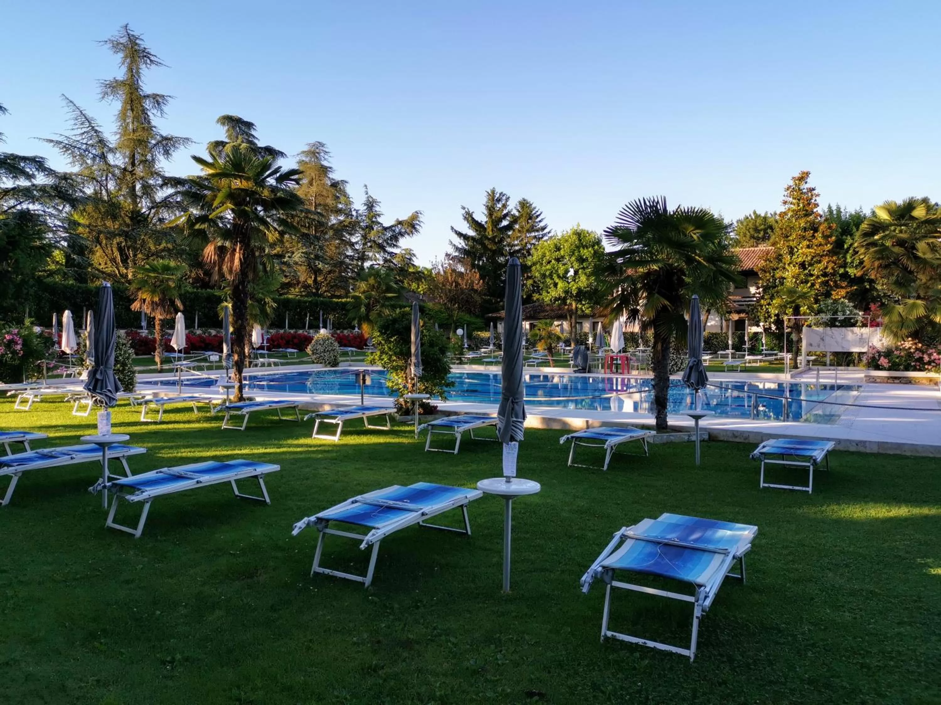 Swimming pool in Best Western Plus Hotel Modena Resort