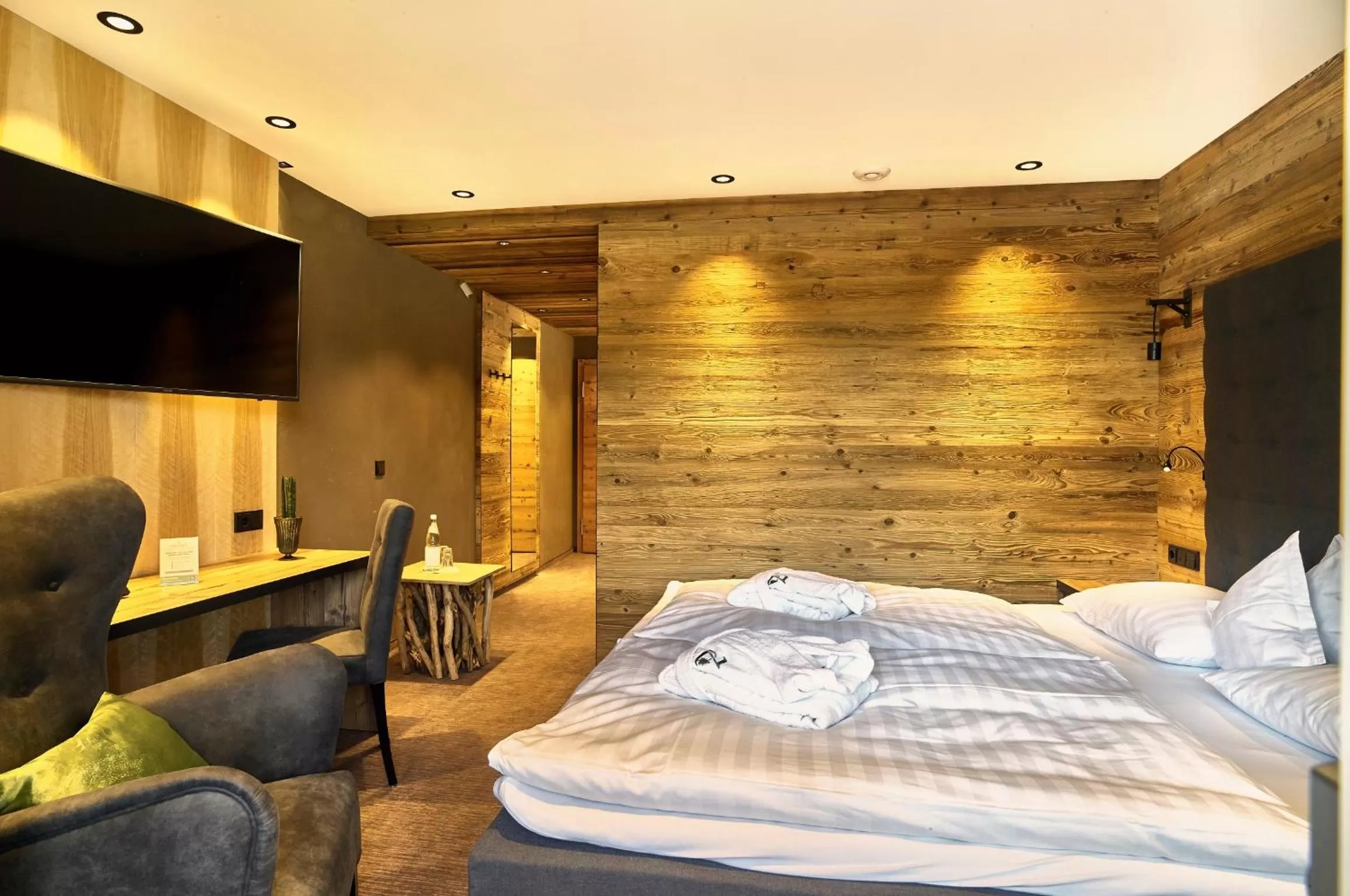 Bedroom, Bed in Zedernhof Gesundheits- & Wellnesshotel