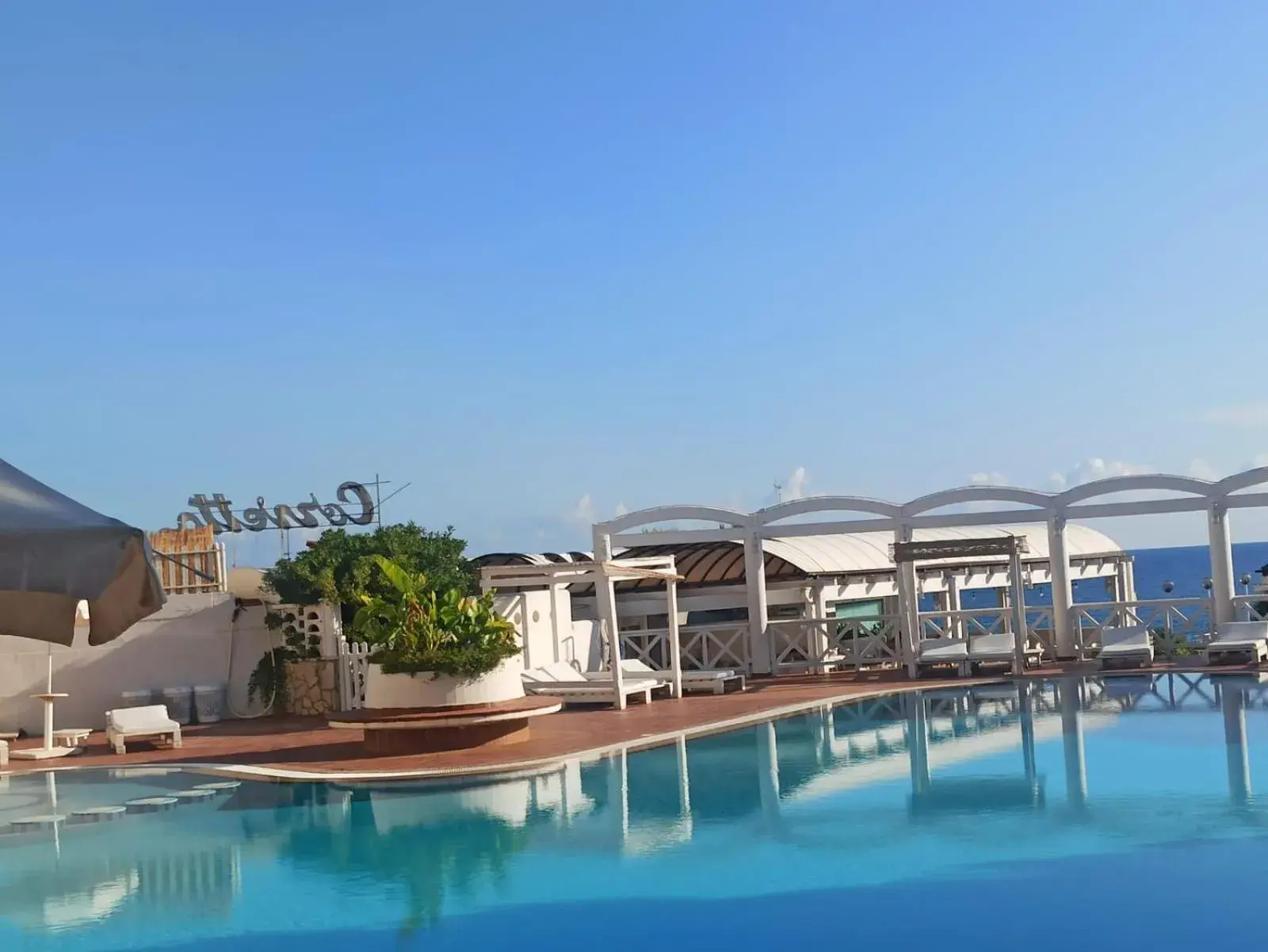 Swimming Pool in Hotel Residence La Corvetta