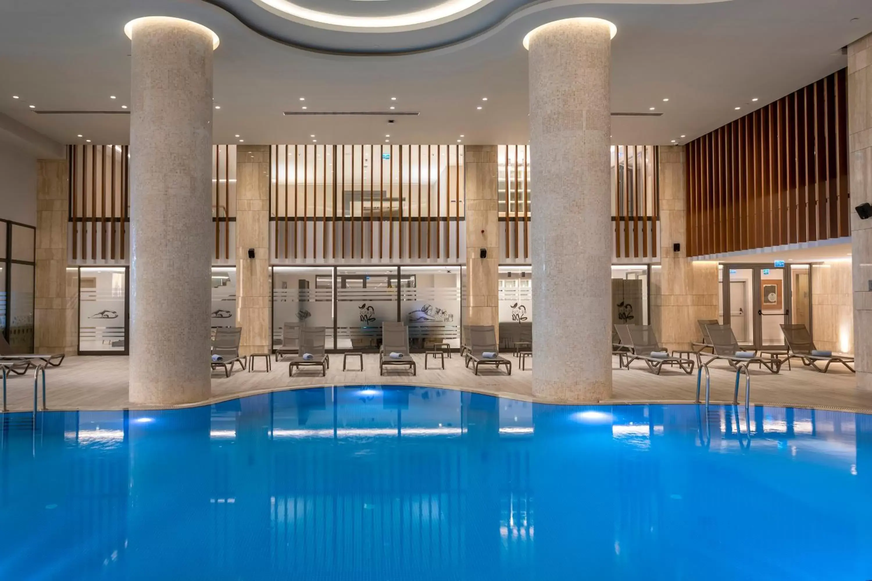 Swimming pool in Radisson Blu Hotel Trabzon