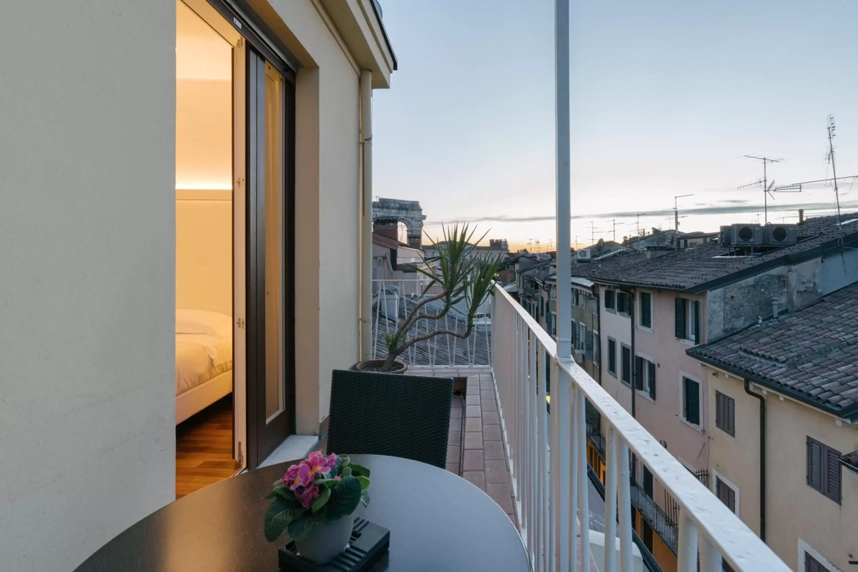 Balcony/Terrace in Hotel Giulietta e Romeo ***S