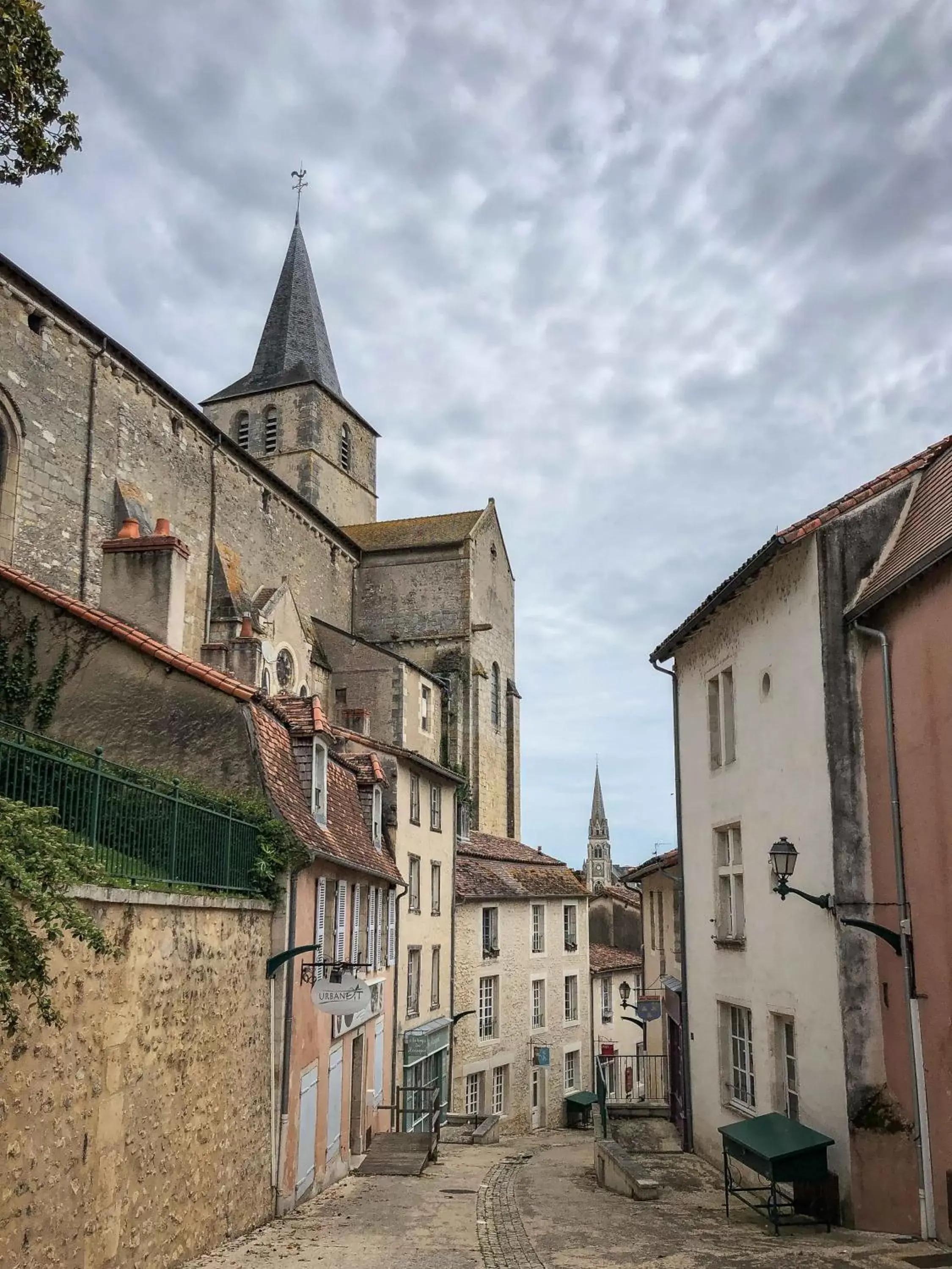 Nearby landmark in La Bicyclette Bleue