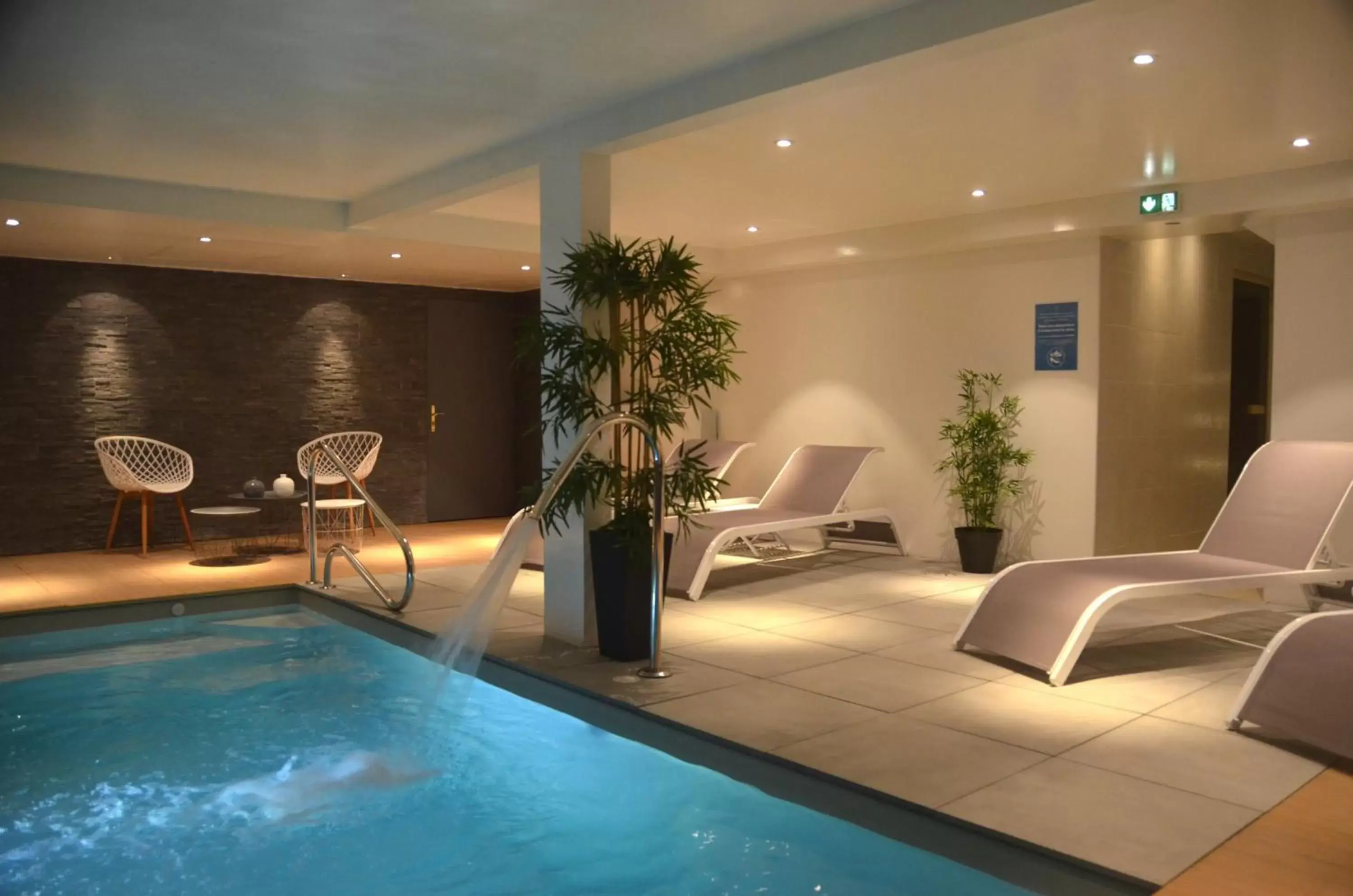 Spa and wellness centre/facilities, Swimming Pool in Hotel et Spa Les Cleunes Oléron