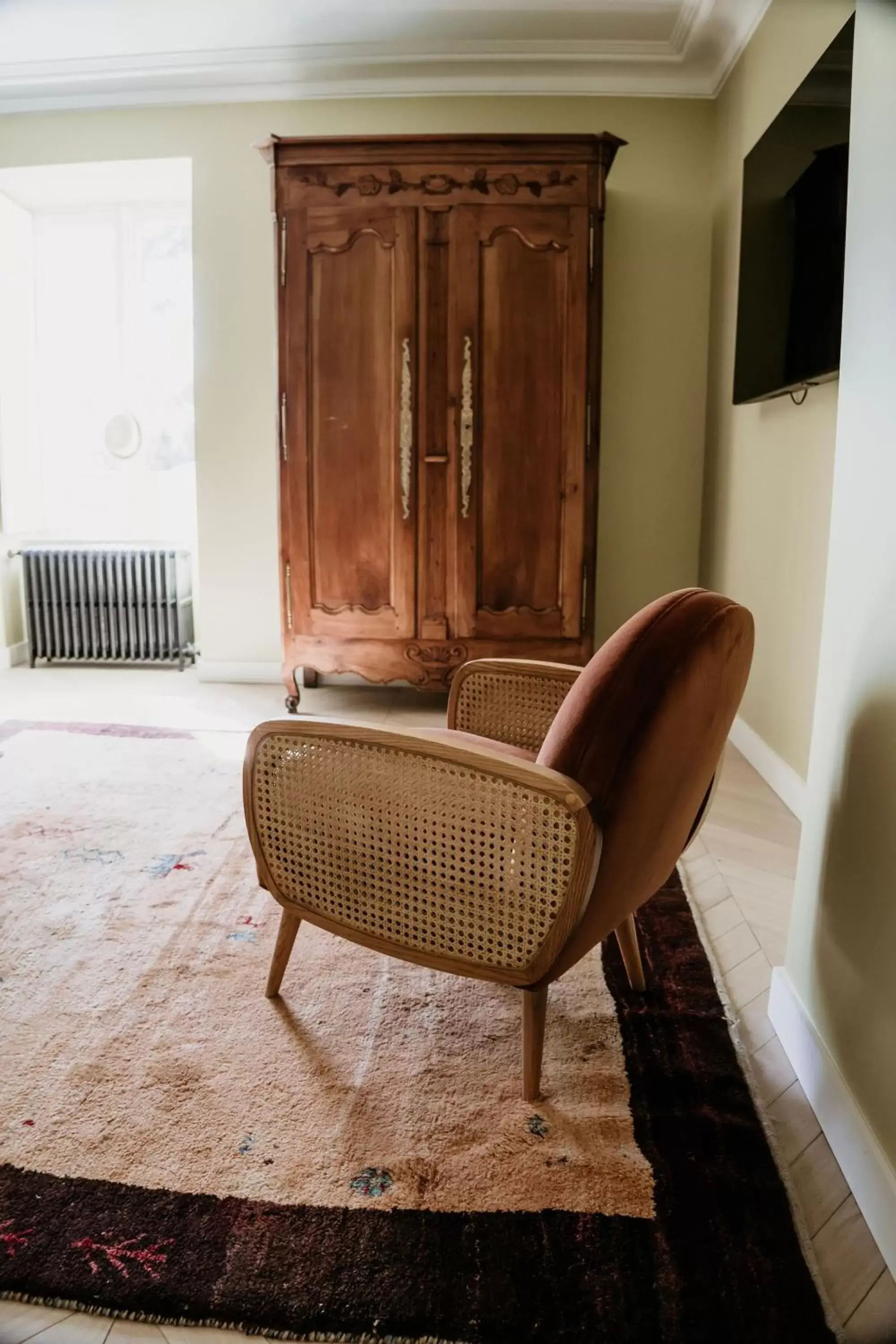 wardrobe, Seating Area in Domaine de La Mazure