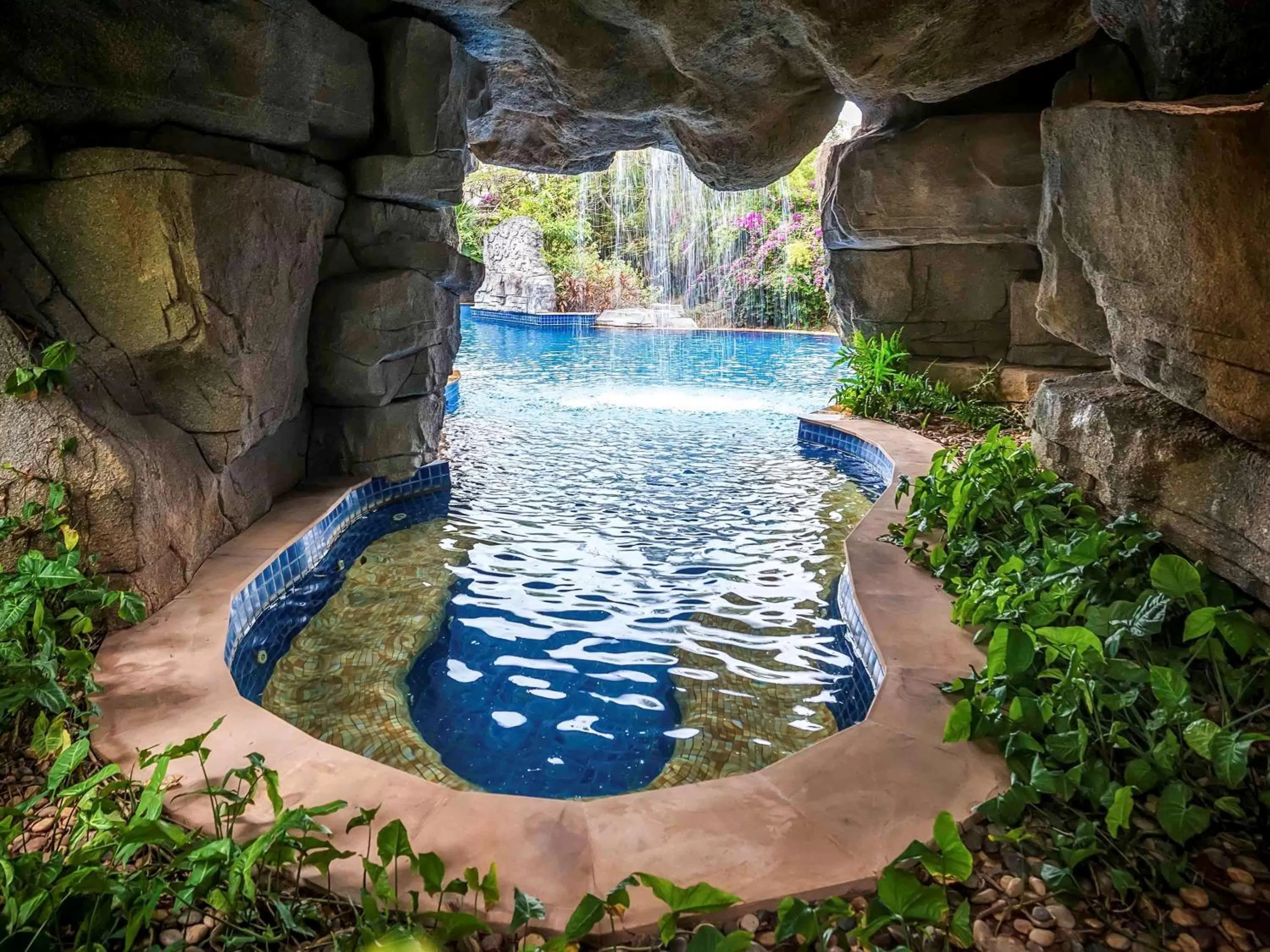 On site in Pullman Sanya Yalong Bay Villas & Resort