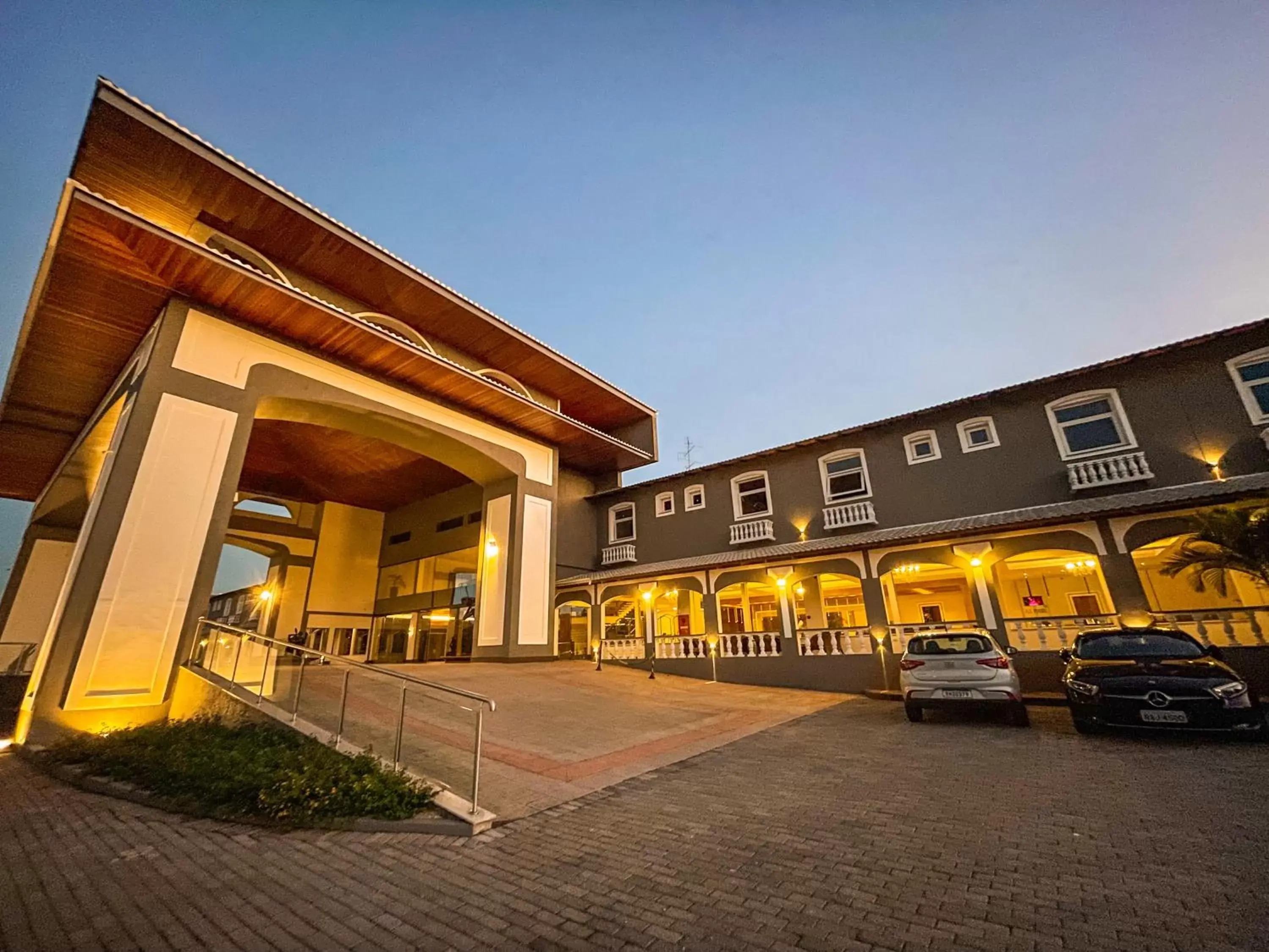 Facade/entrance in Grand Carimã Resort & Convention Center Facade/entrance in Grand Carimã Resort & Convention Center