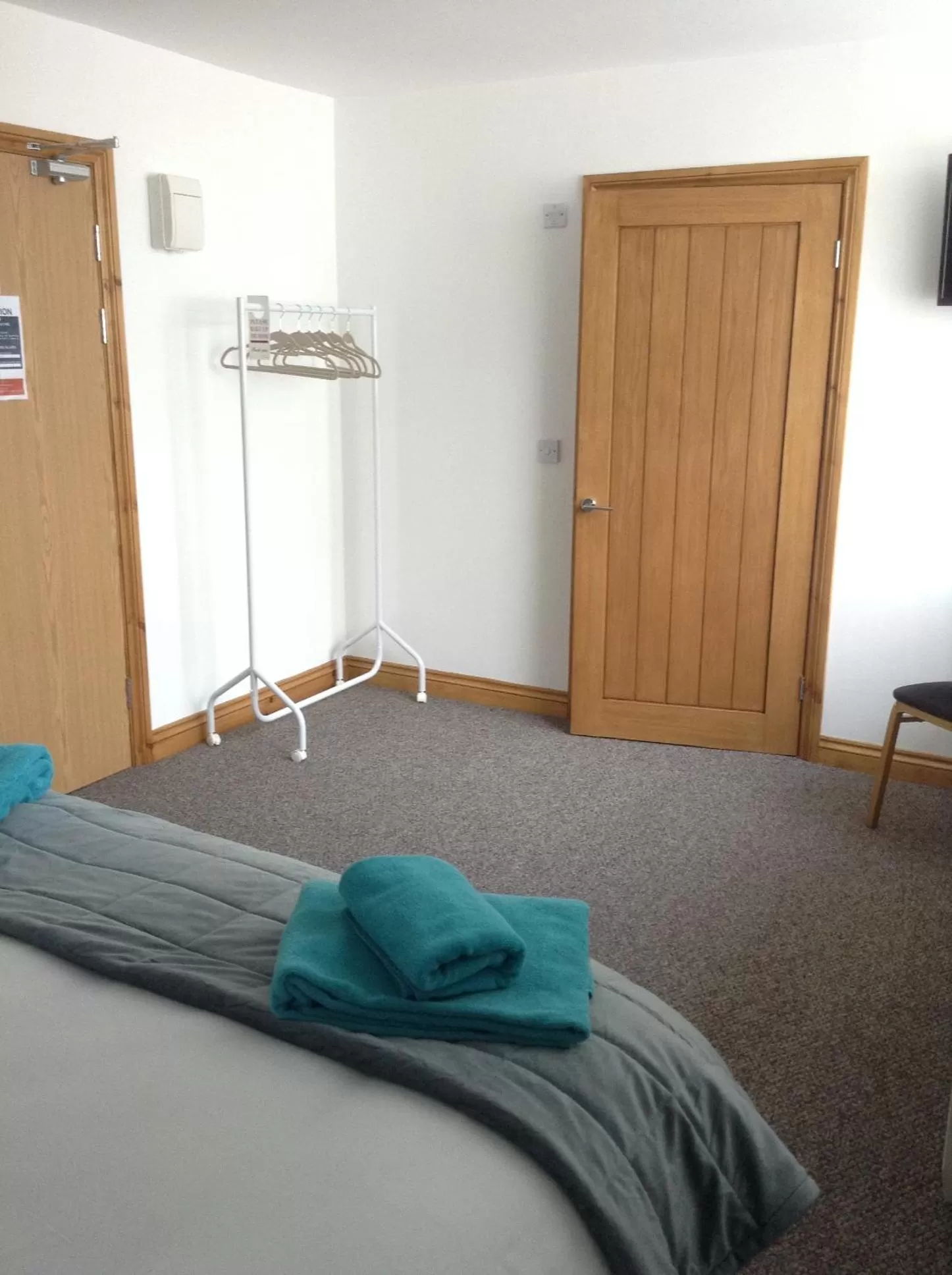 Bed in The Bear On The Square