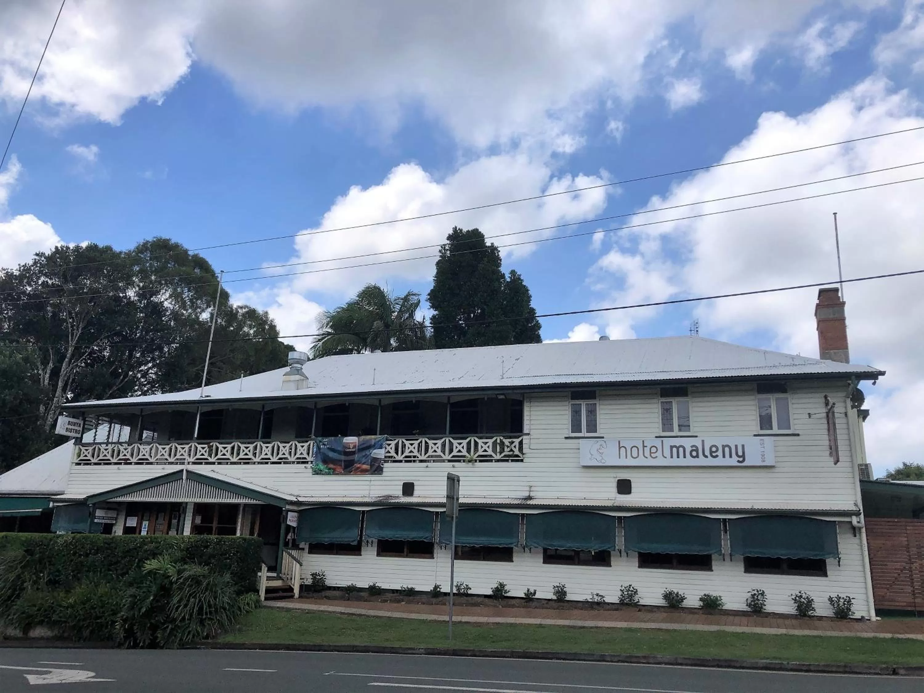 Maleny Hotel