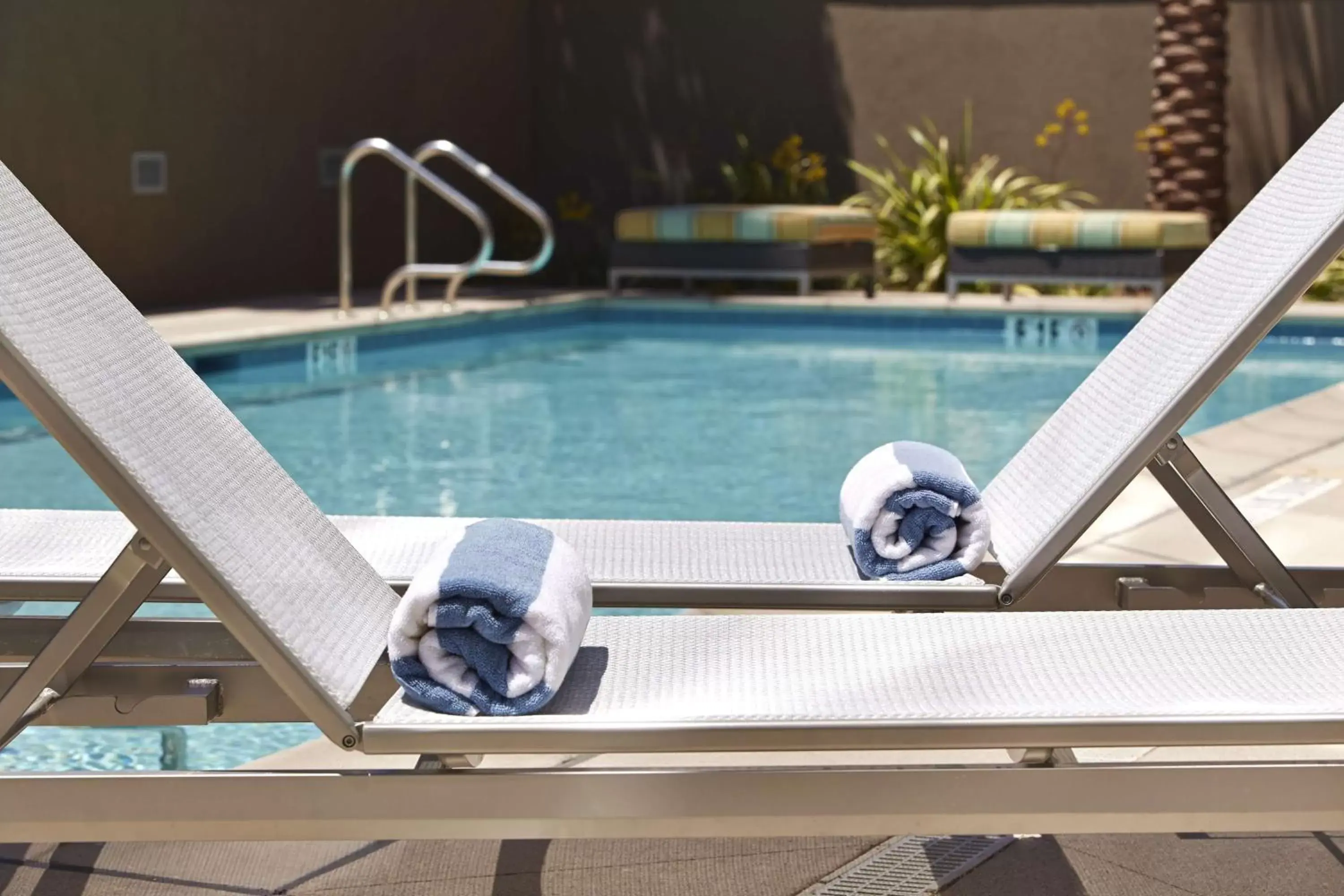 Pool view, Swimming Pool in Hampton Inn San Diego Mission Valley