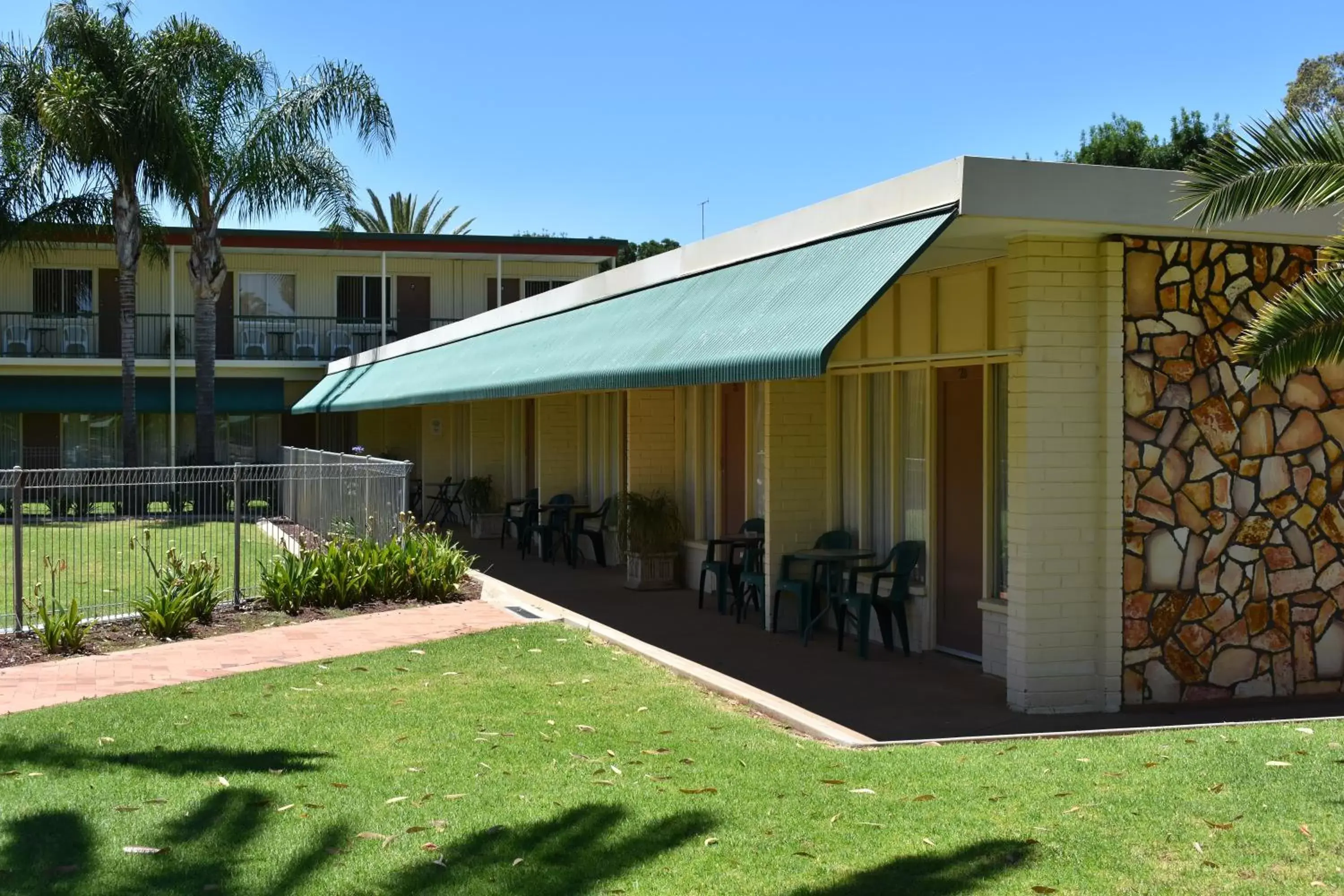 Property Building in Motel Riverina