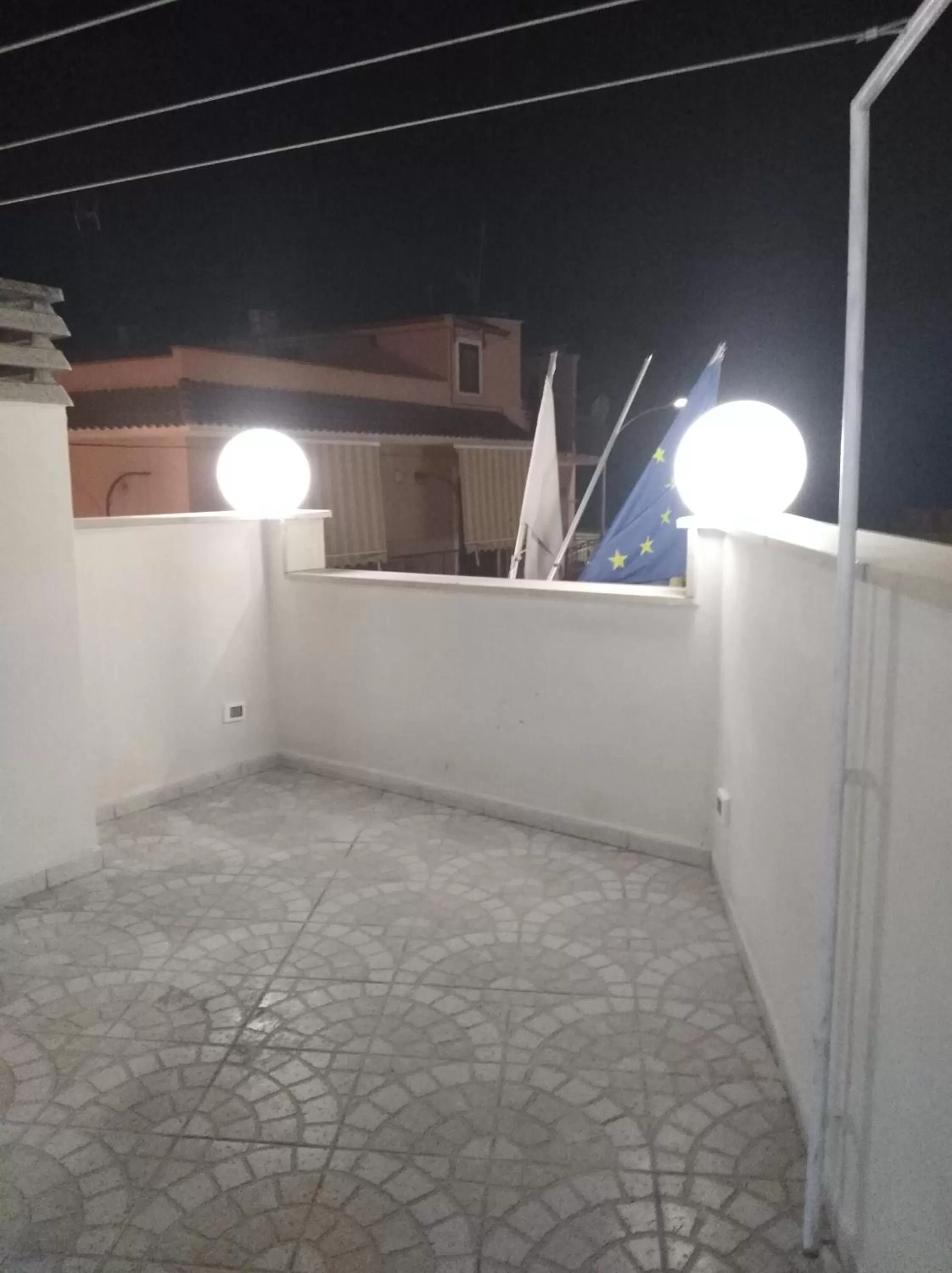 Photo of the whole room, Balcony/Terrace in DomuS al Corso B&B