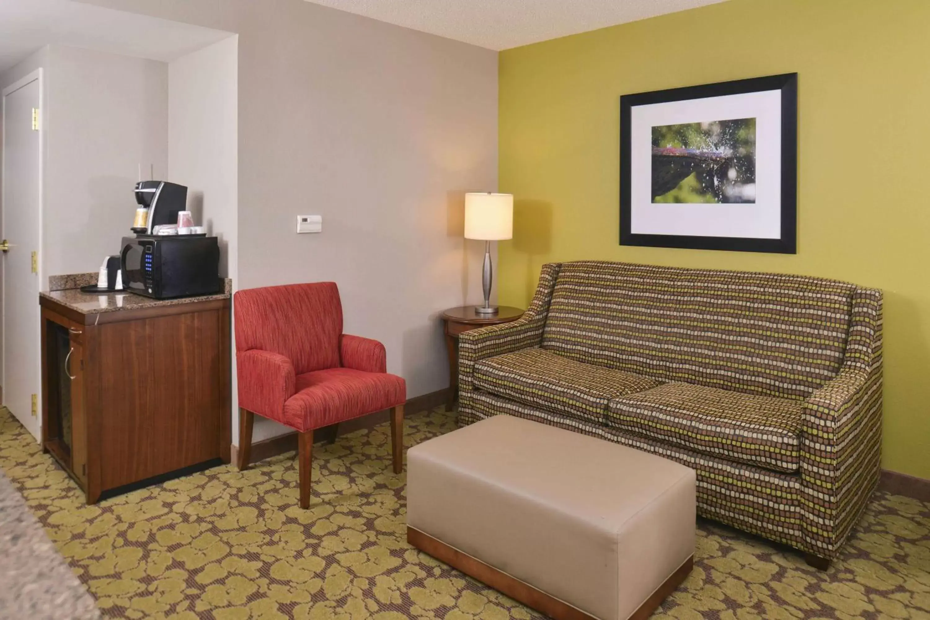 Living room, Seating Area in Hilton Garden Inn Indianapolis/Carmel