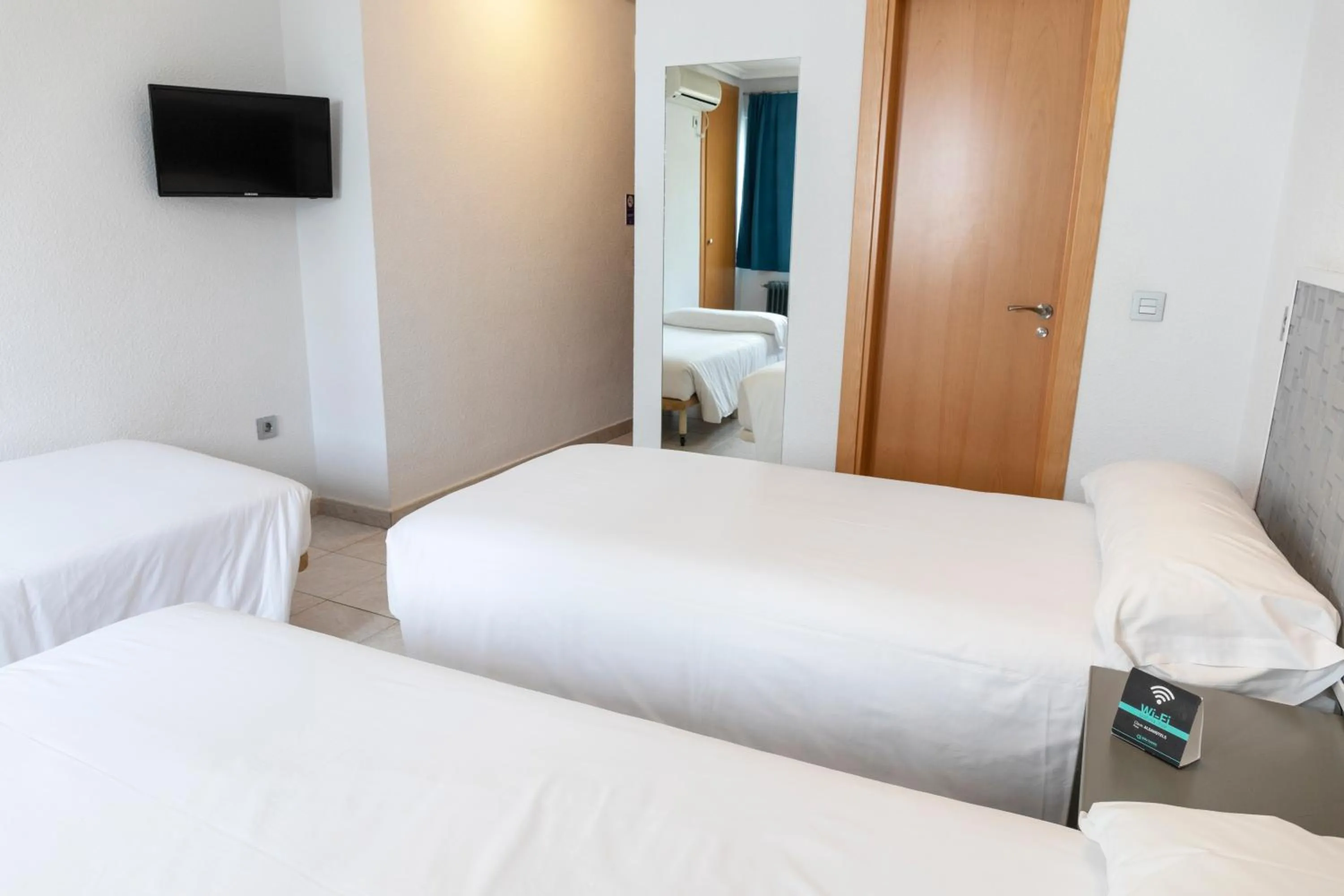 Bed in Hotel Alda Centro Palencia