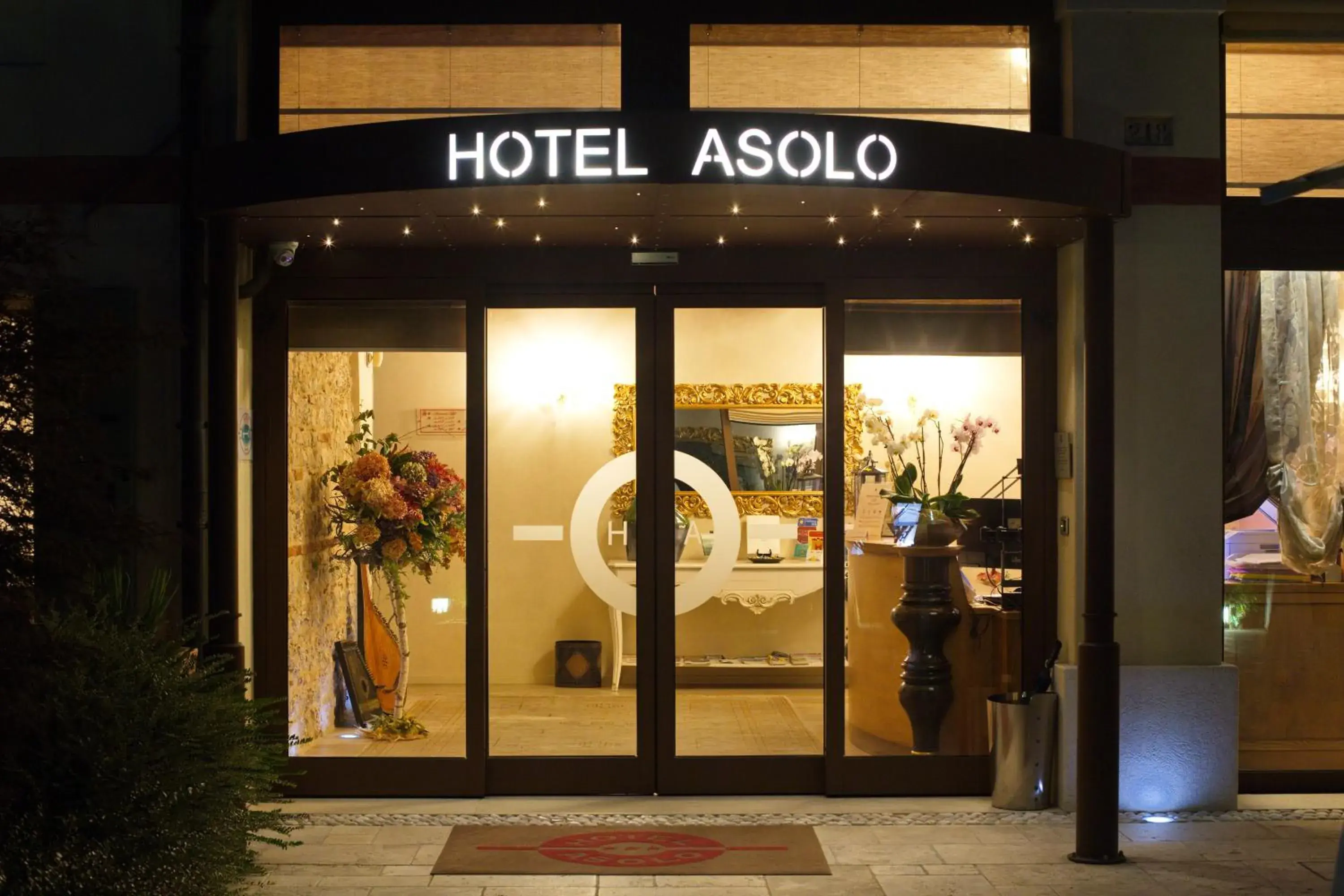 Facade/entrance in Hotel Asolo