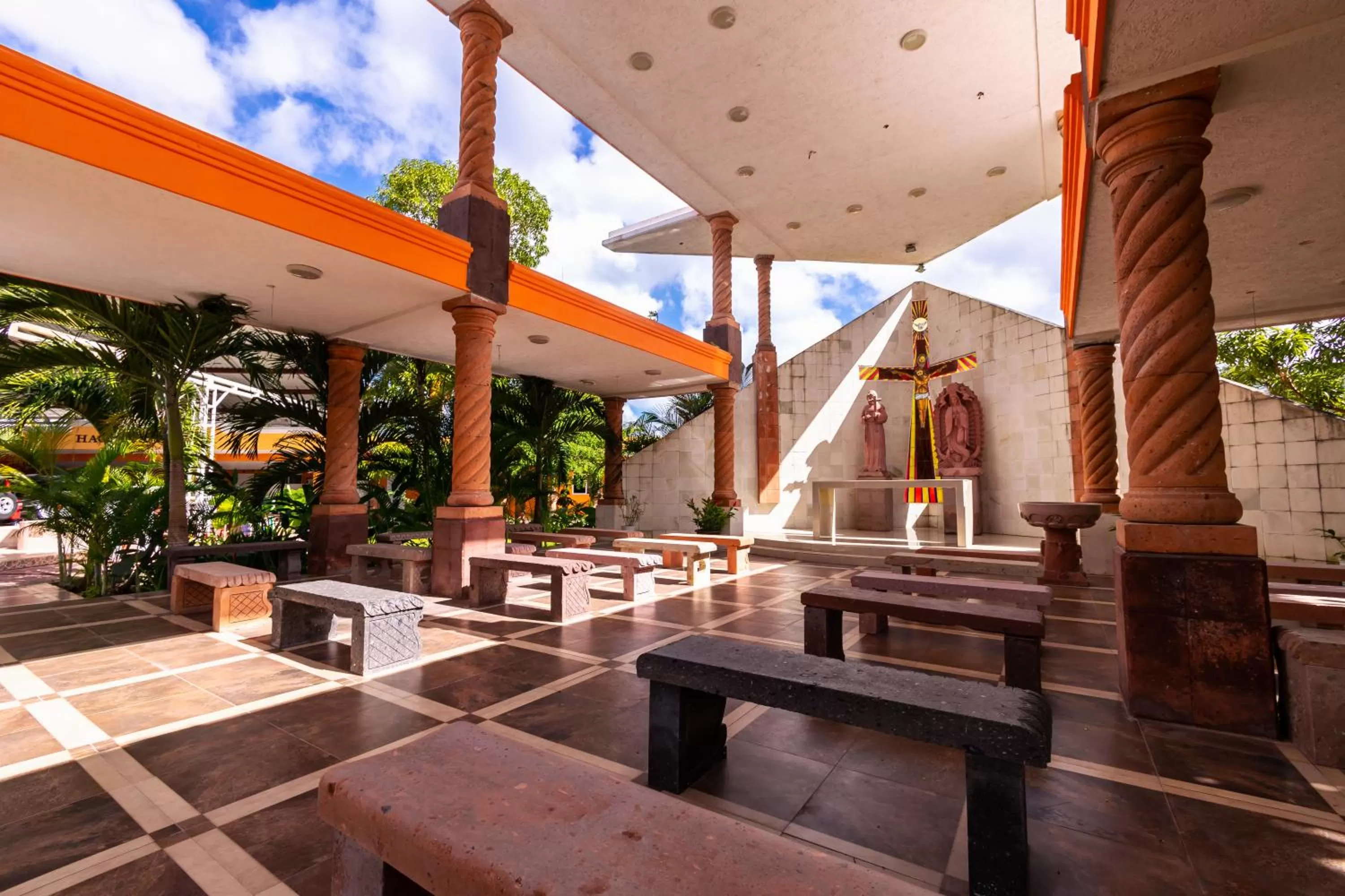 Property building in Hotel Bello Caribe Express