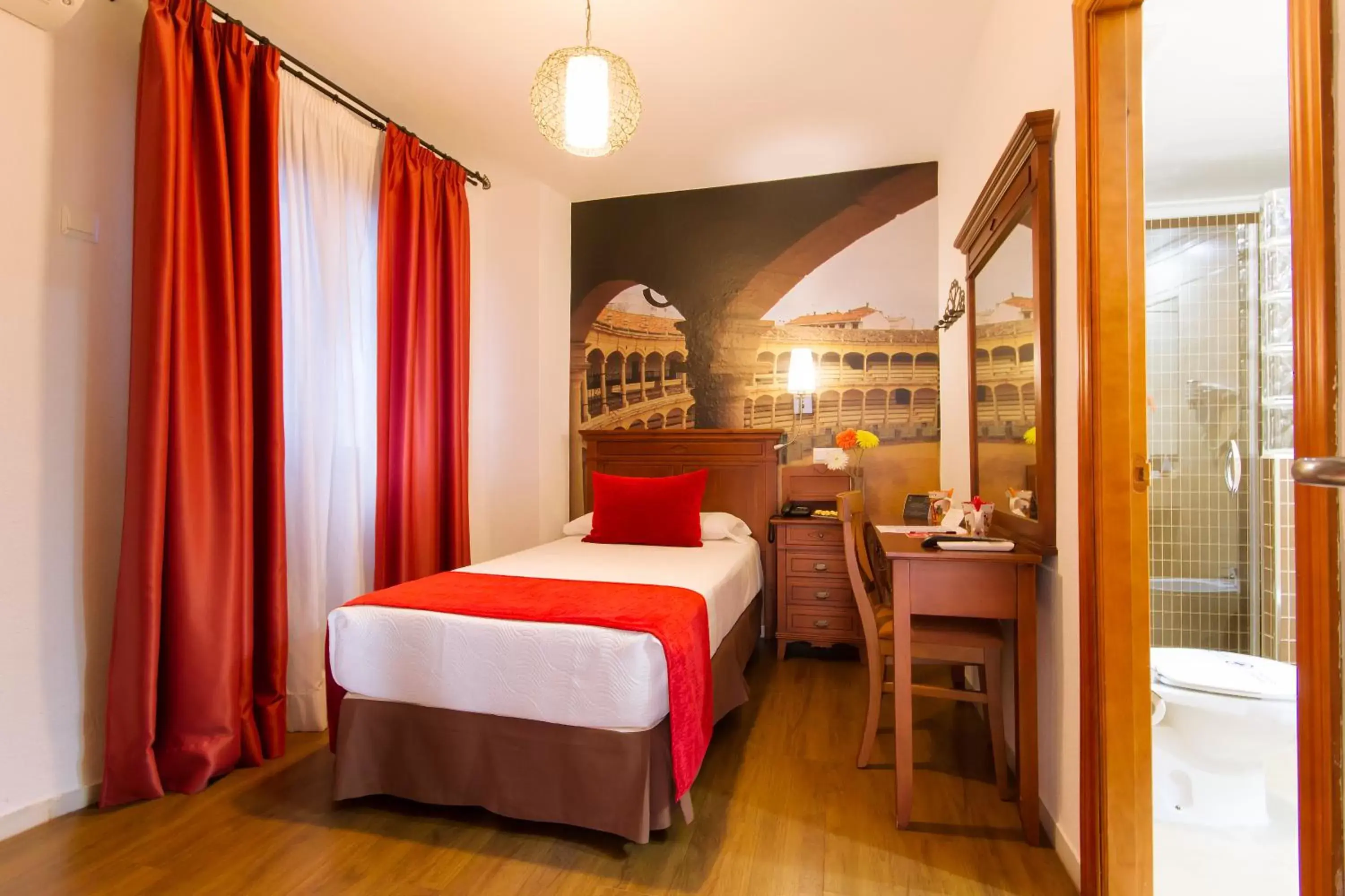 Property building, Bed in Hotel El Tajo & SPA