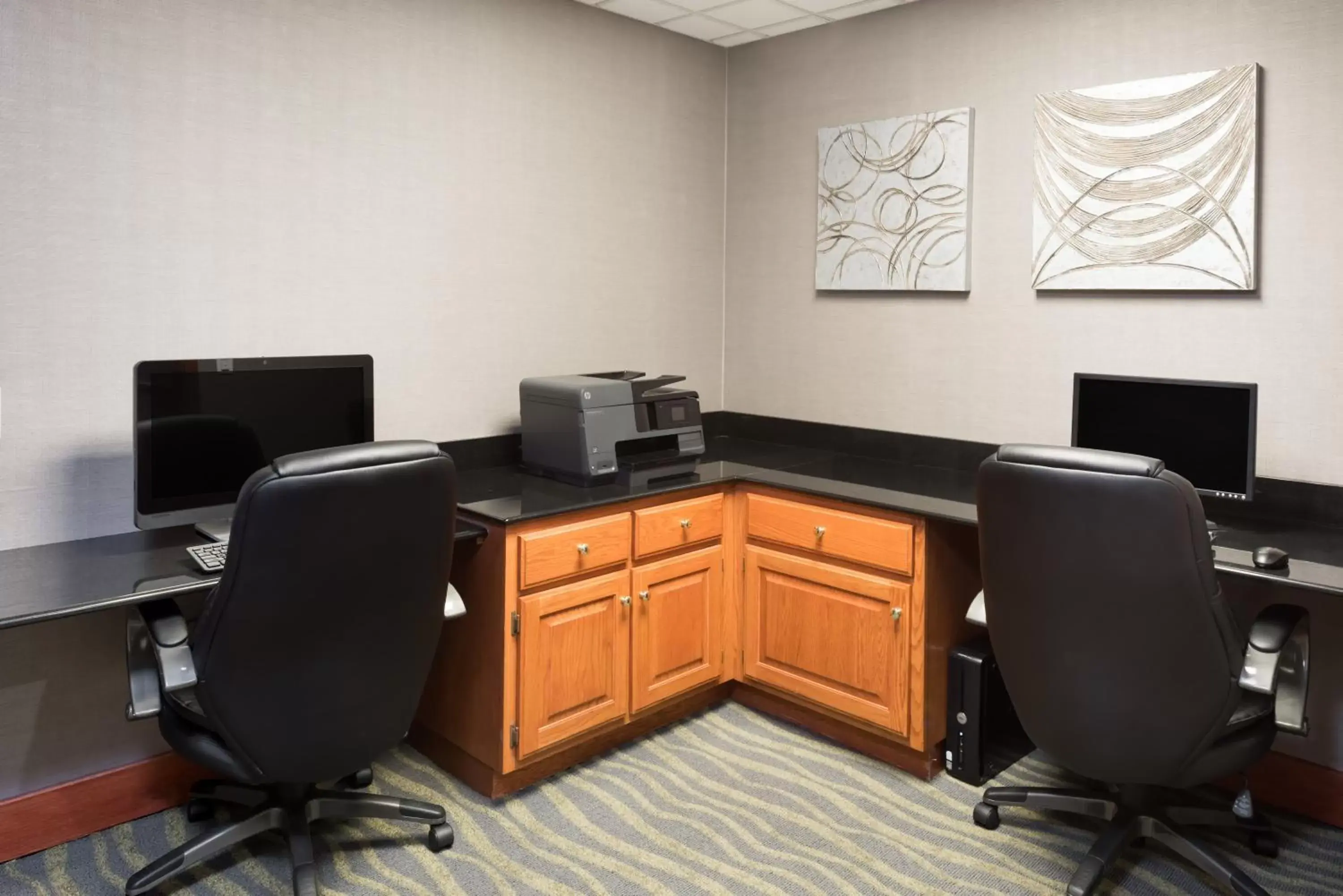 Business facilities, Business Area/Conference Room in Wingate by Wyndham Columbia